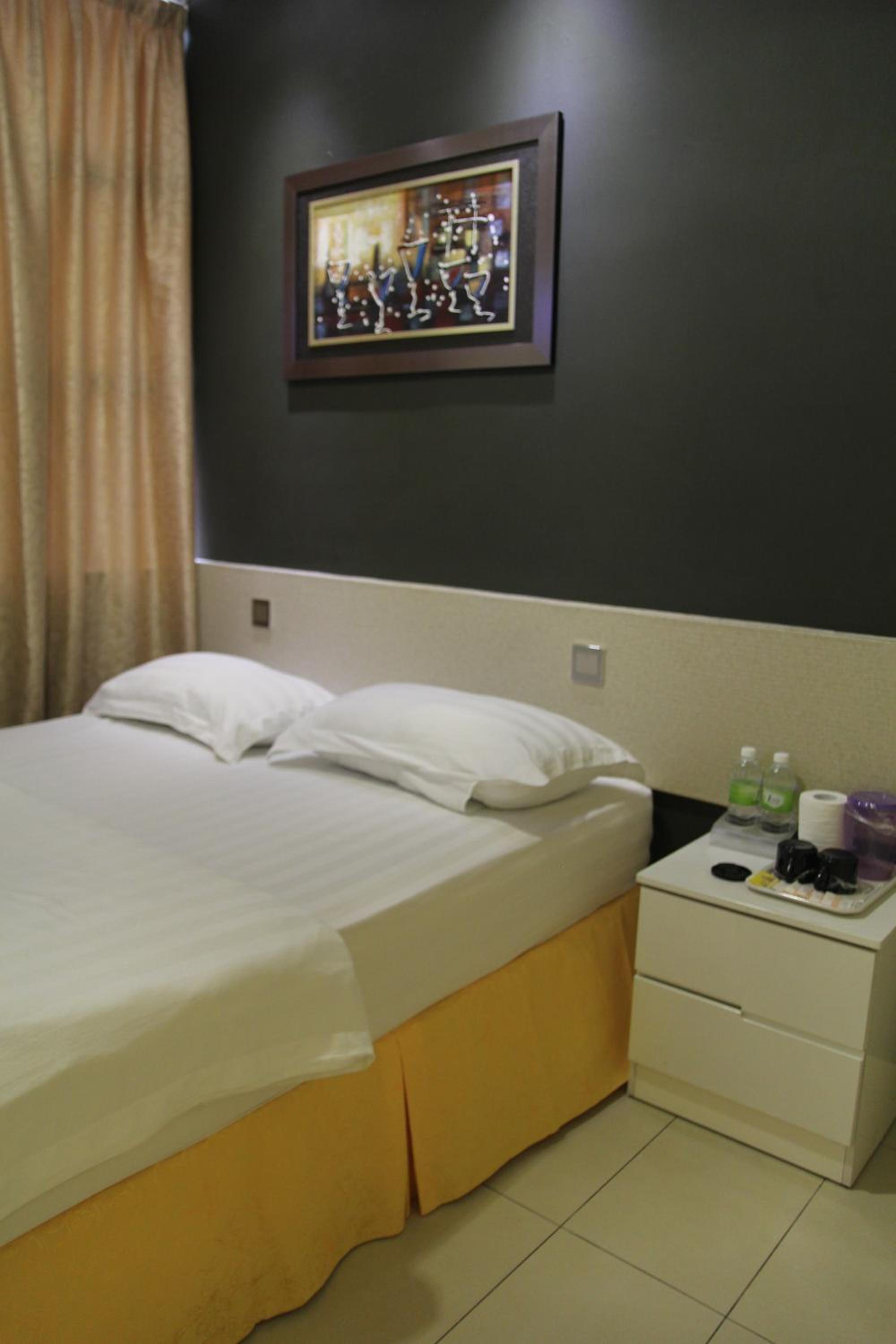 Standard Double Room - Photo 3