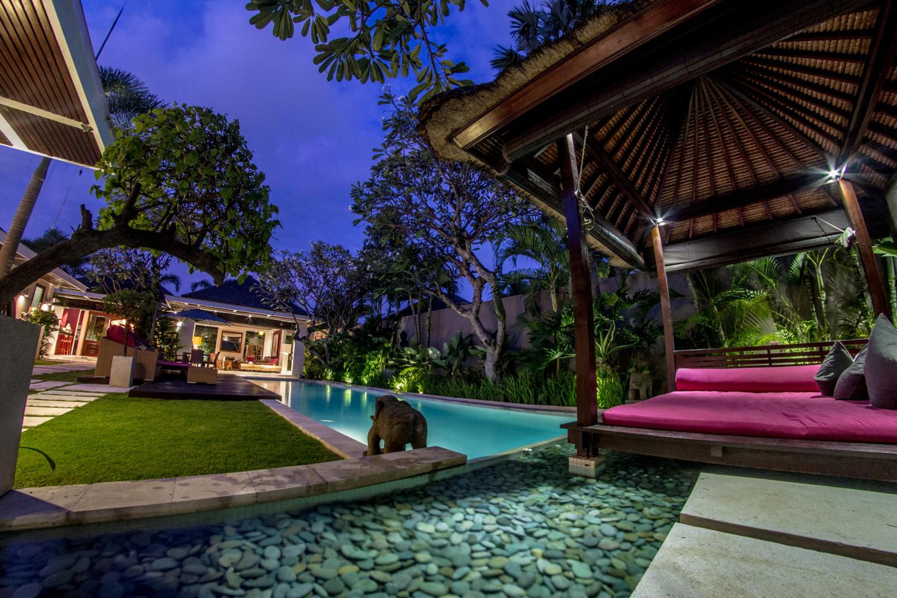 Three-Bedroom Villa with Private Pool - Photo 27