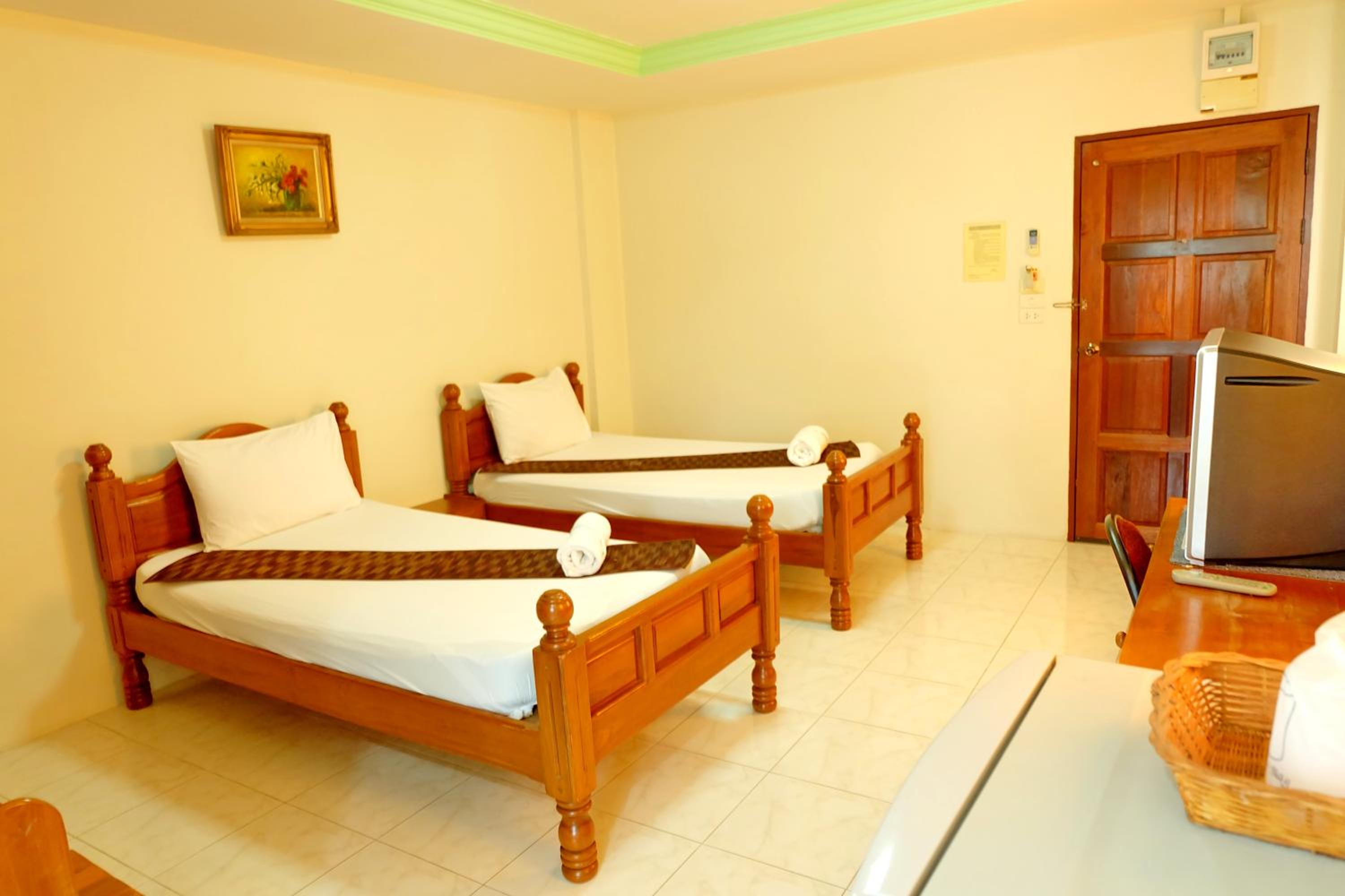 Standard Twin Room photo 3