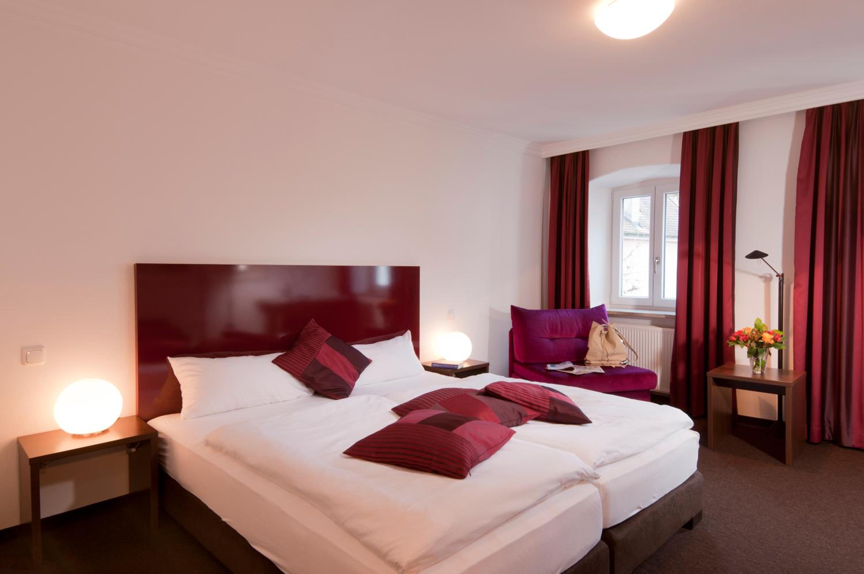 Double Room - Photo 5