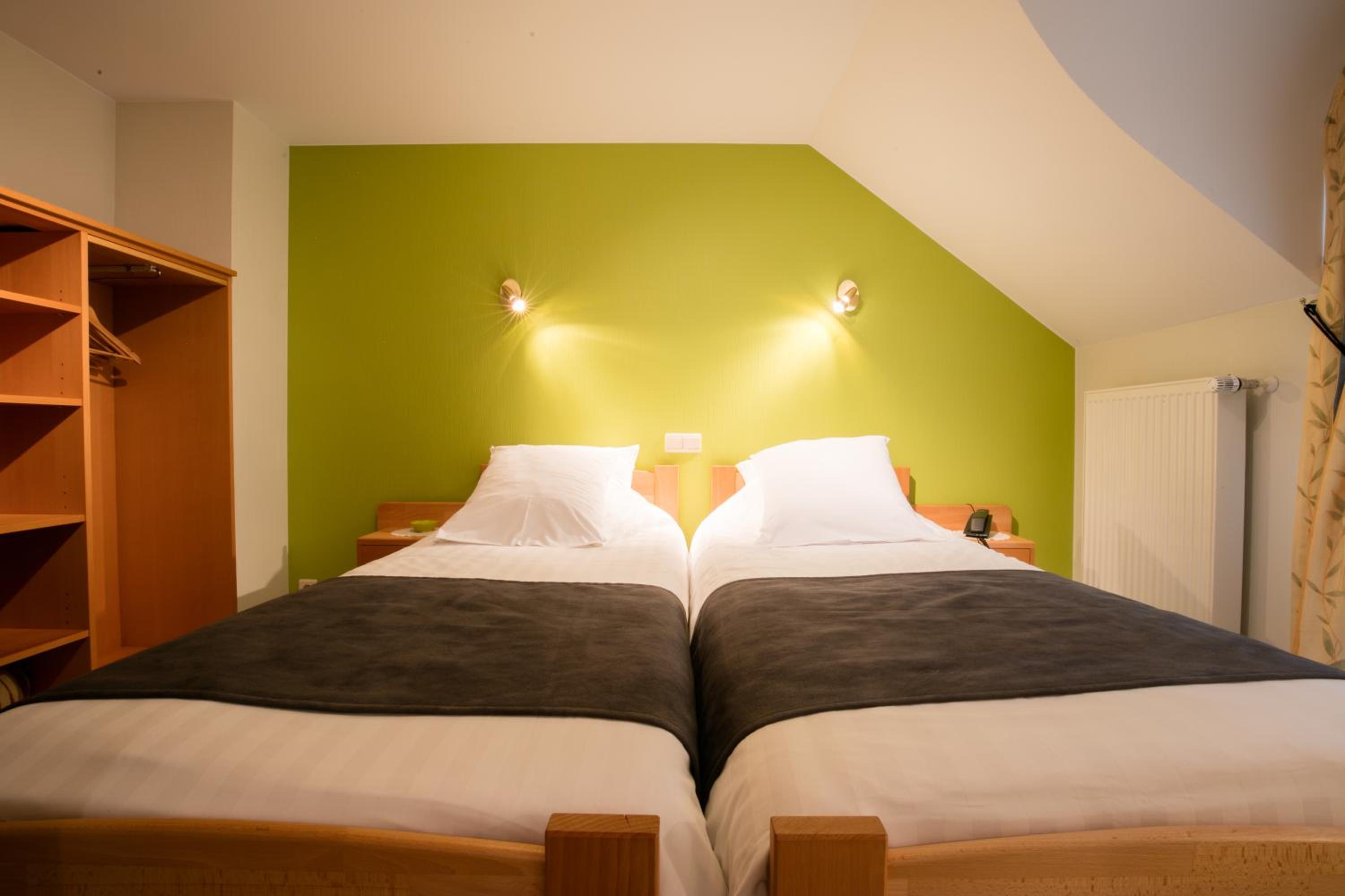 Double or Twin Room photo 3