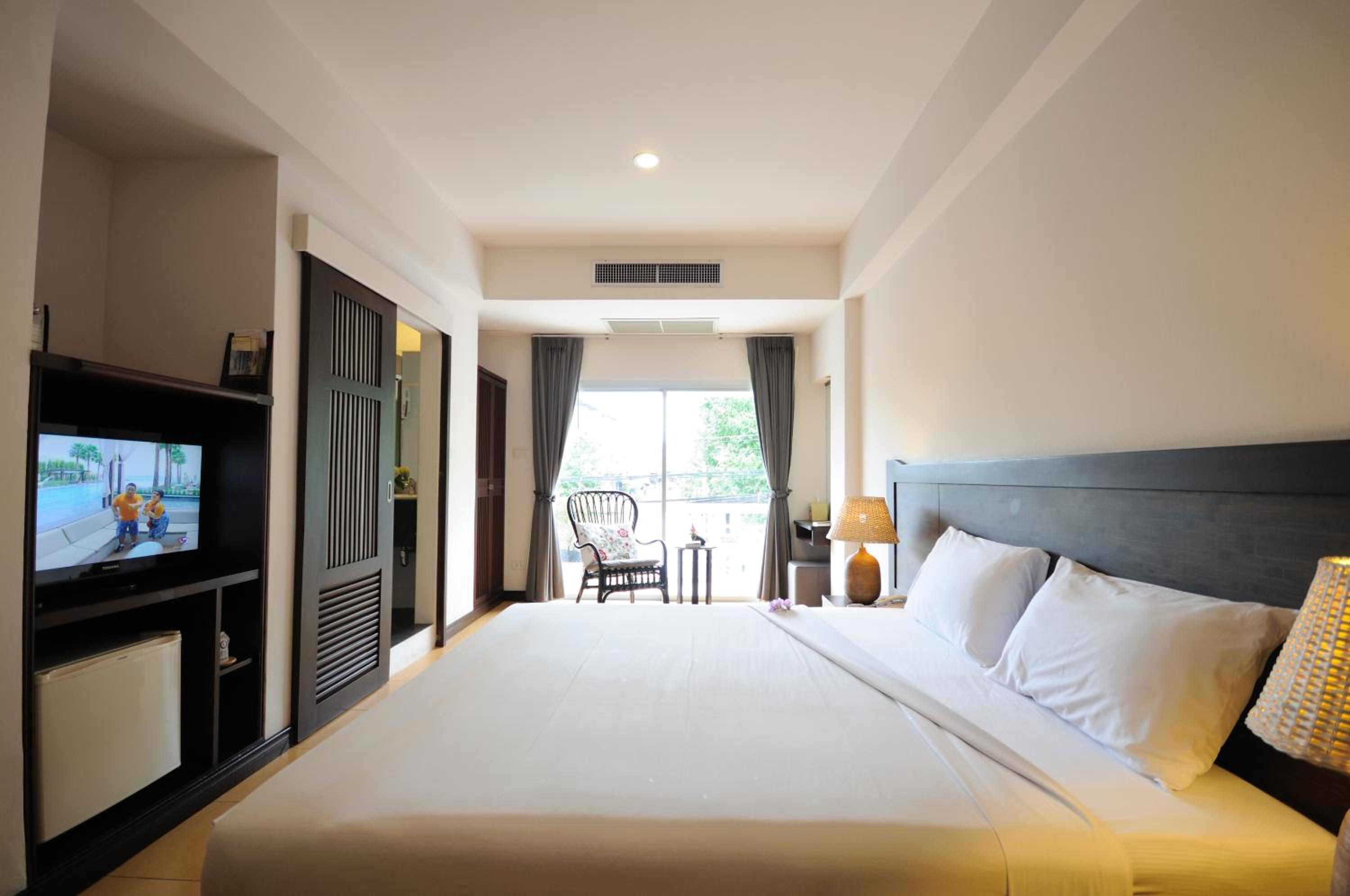 Superior Double Room with Balcony