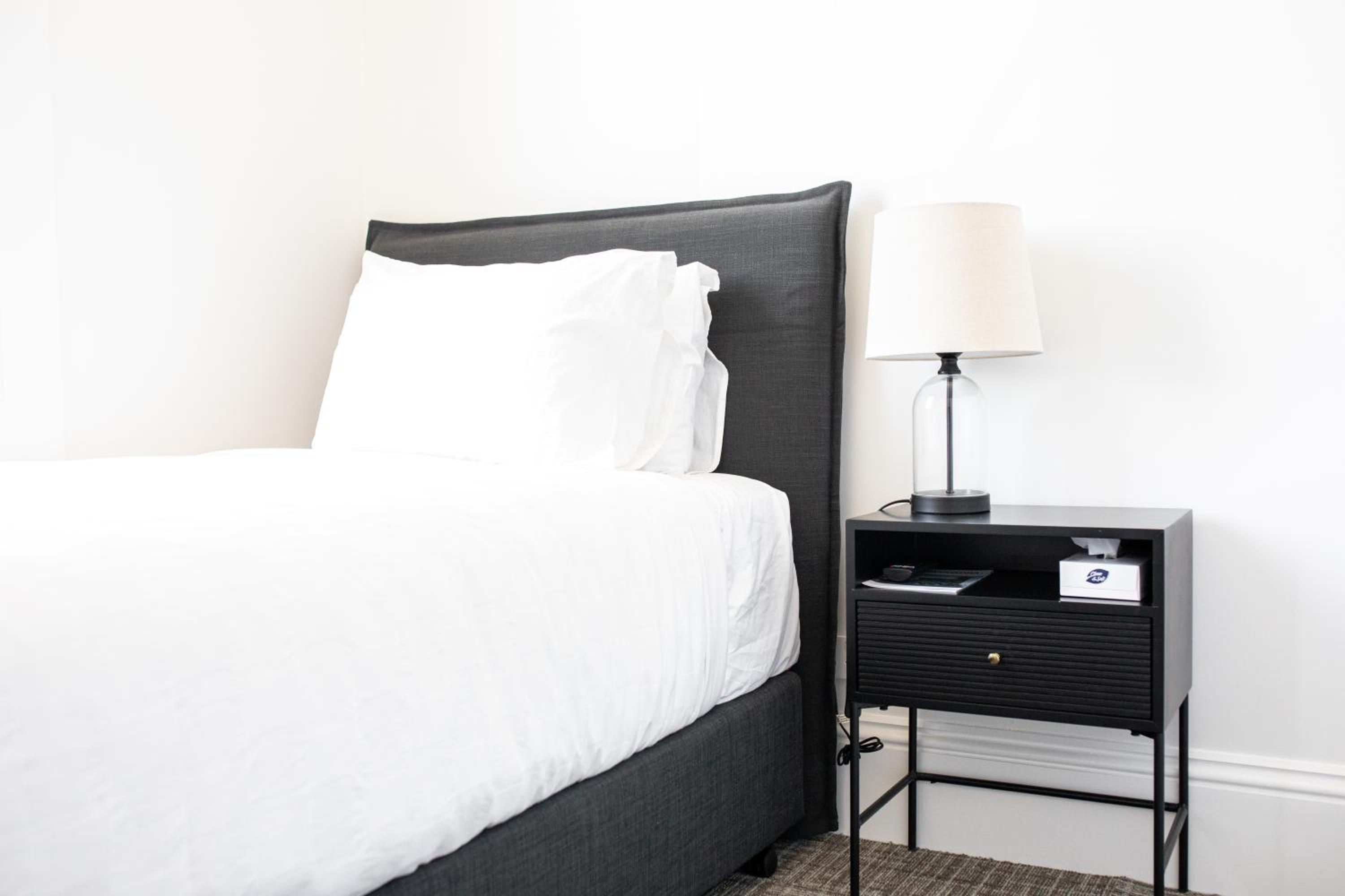 Single Room with Shared Bathroom