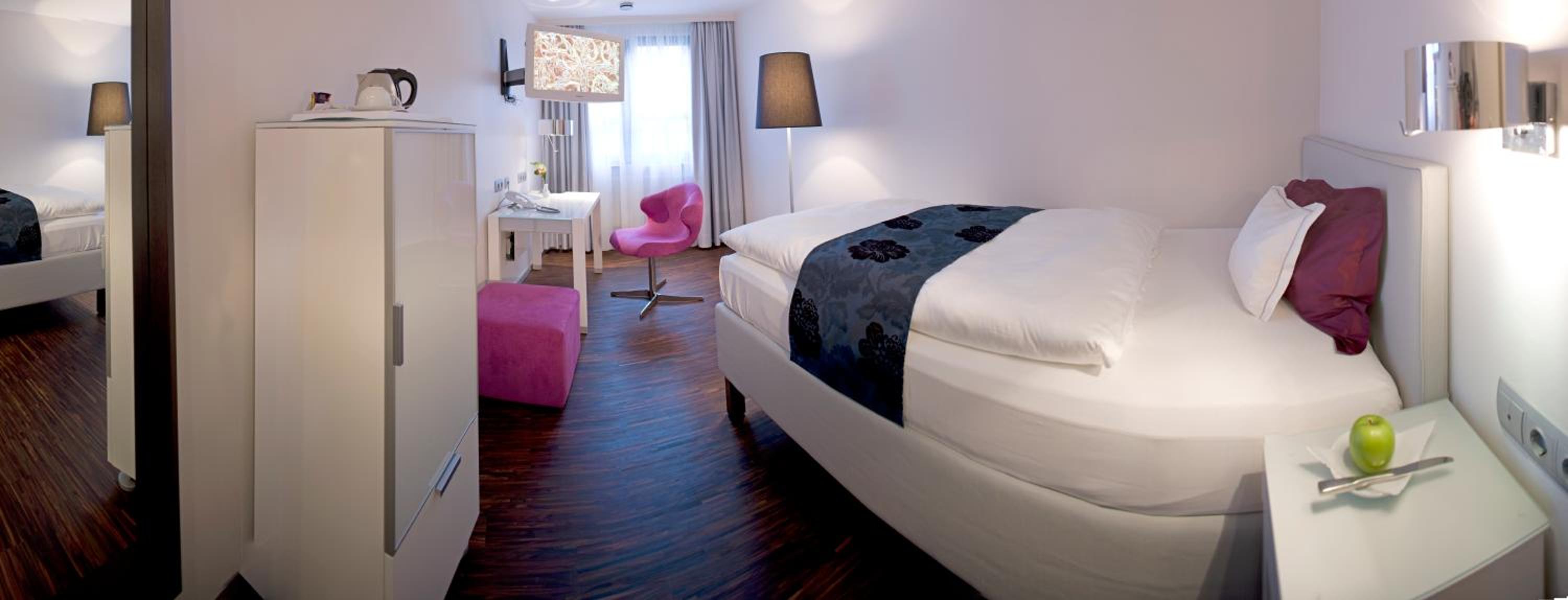 French Single Room photo 3
