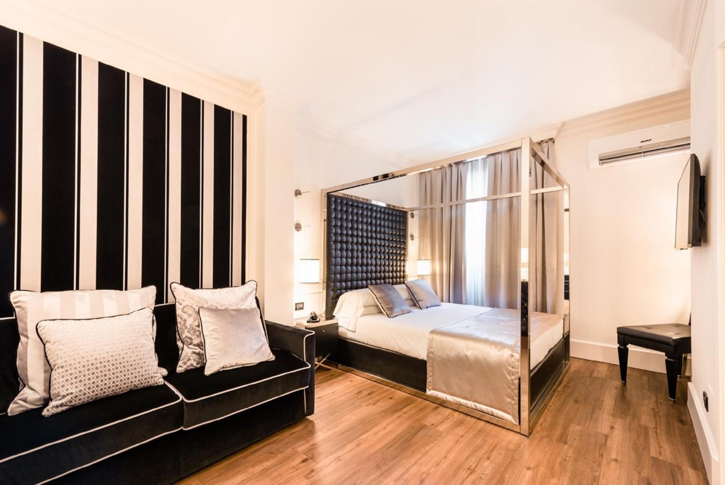 Deluxe Apartment - Split Level (5 Adults)