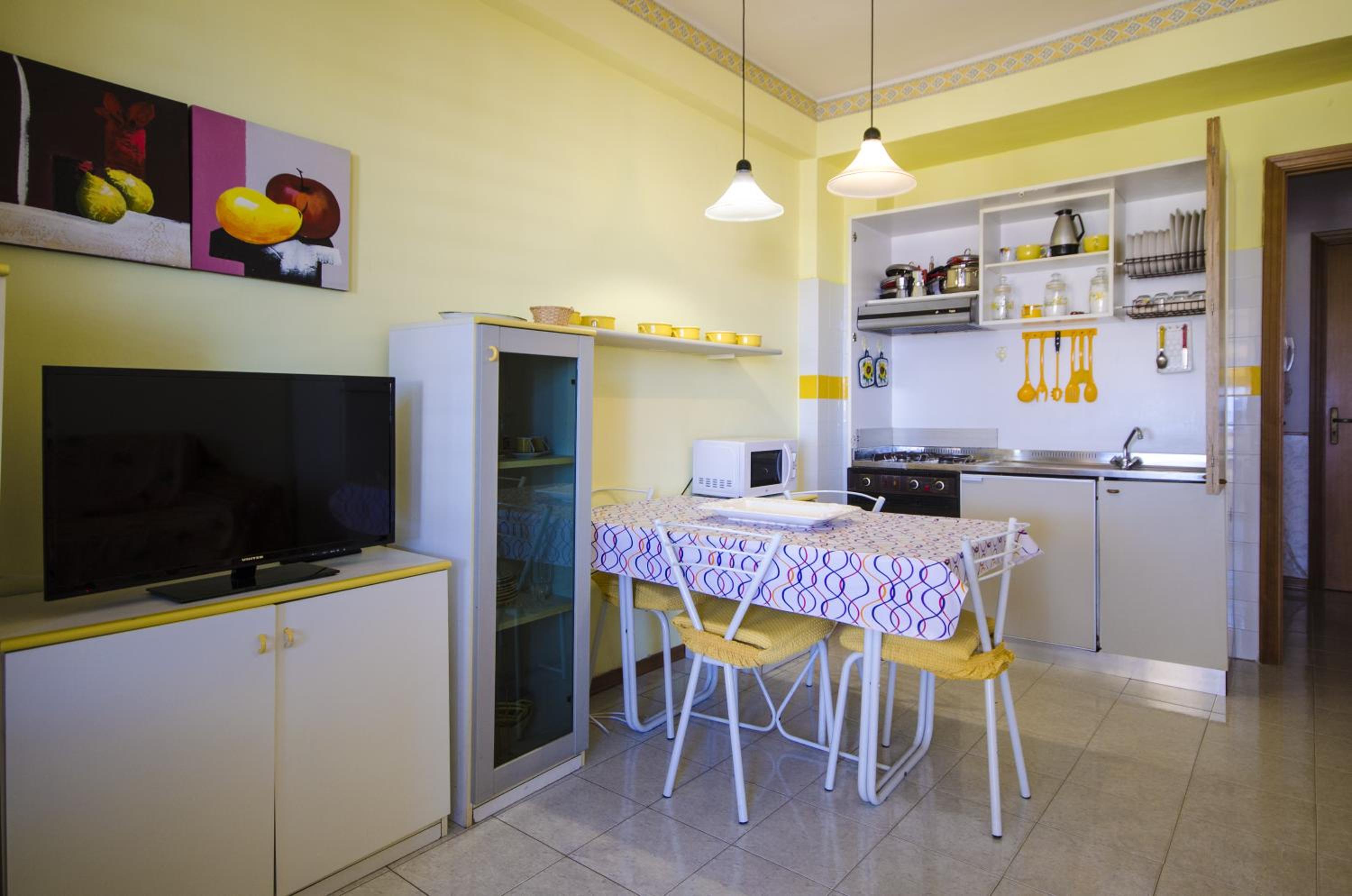 One Bedroom Apartment with Sea View - Photo 16