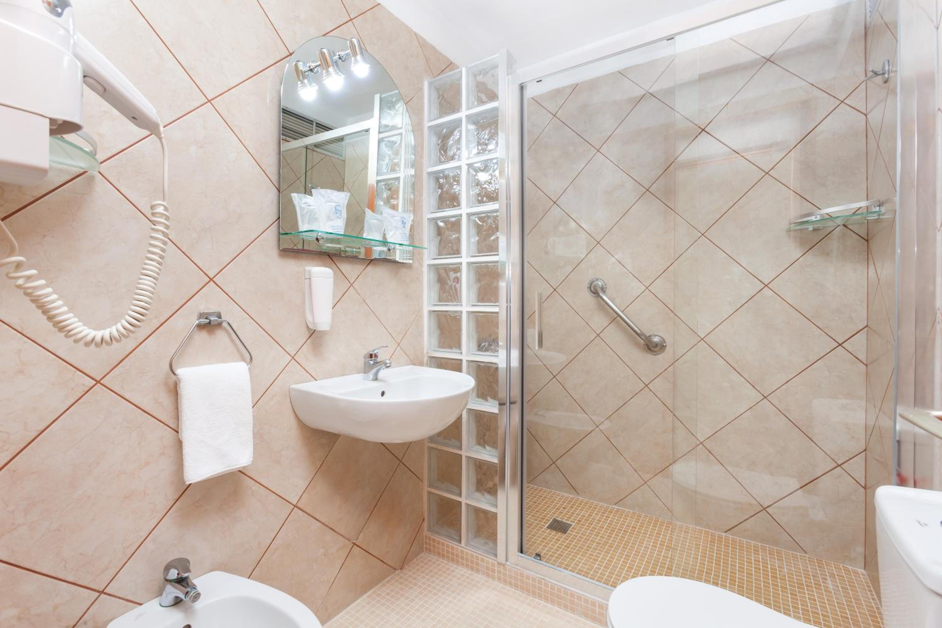 Studio with Sea View (2 Adults)