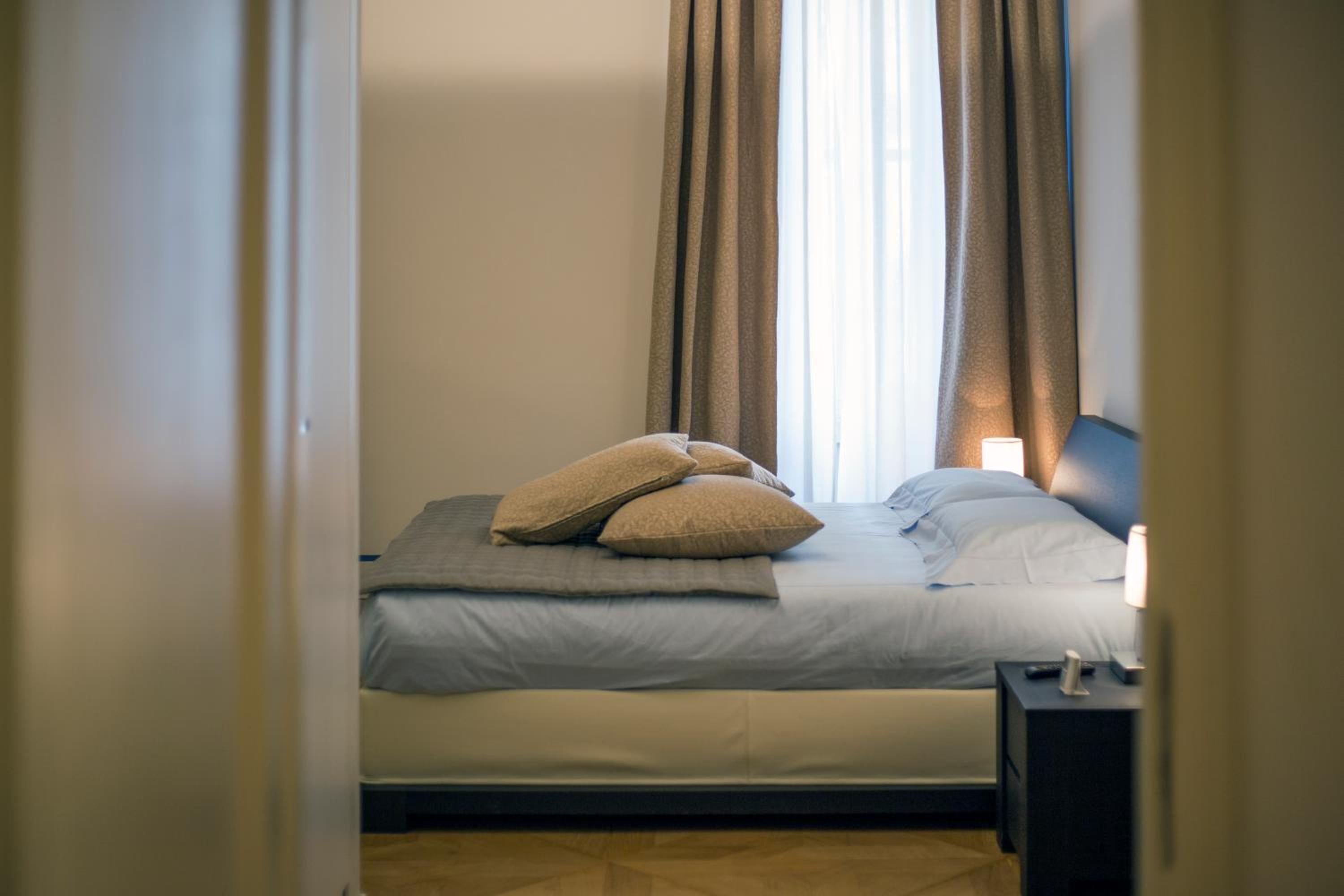 Superior Triple Room - Photo 10
