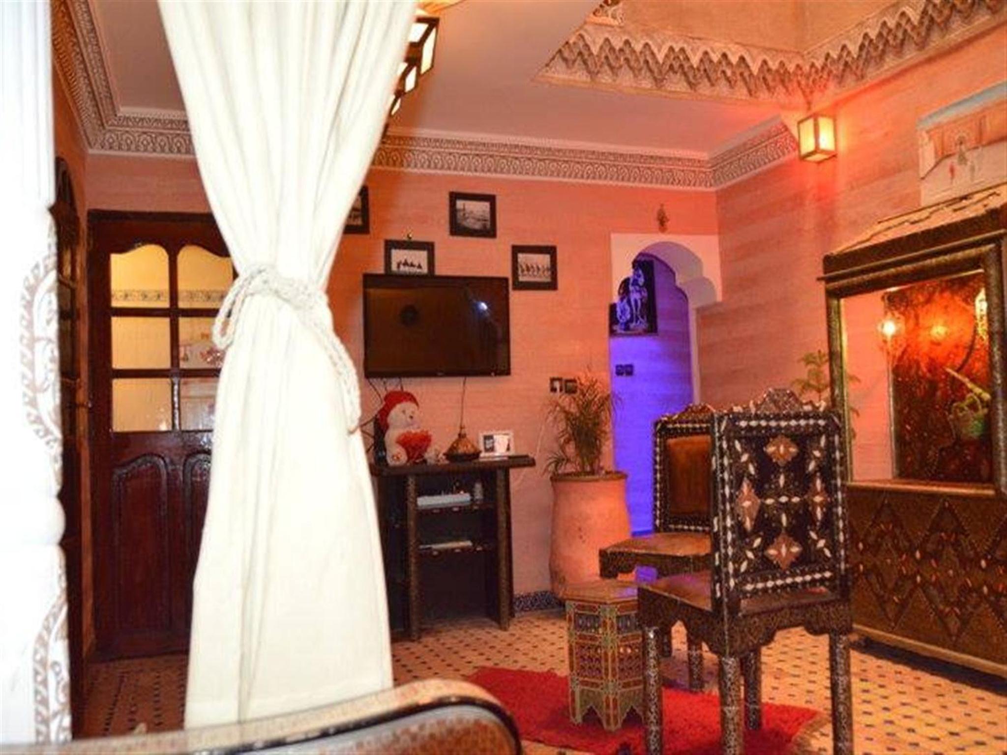Friends Triple Room - Photo 9