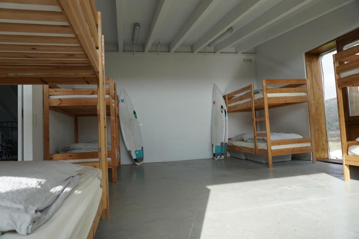8-Bed Mixed Dormitory Room photo 1
