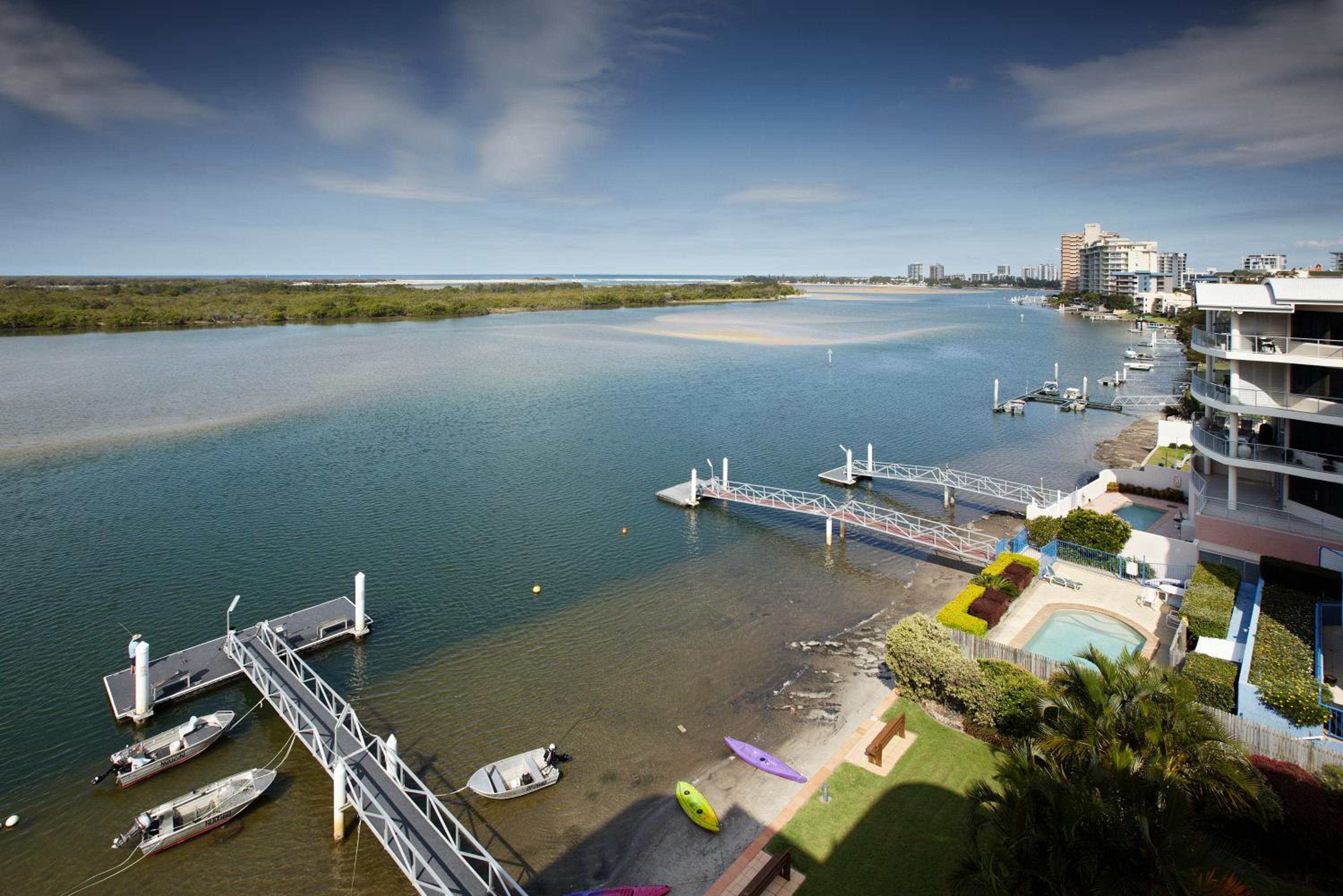 One-Bedroom Apartment with River View photo 3