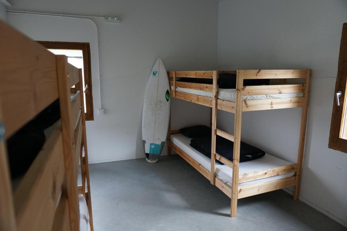 6-Bed Mixed Dormitory Room photo 1