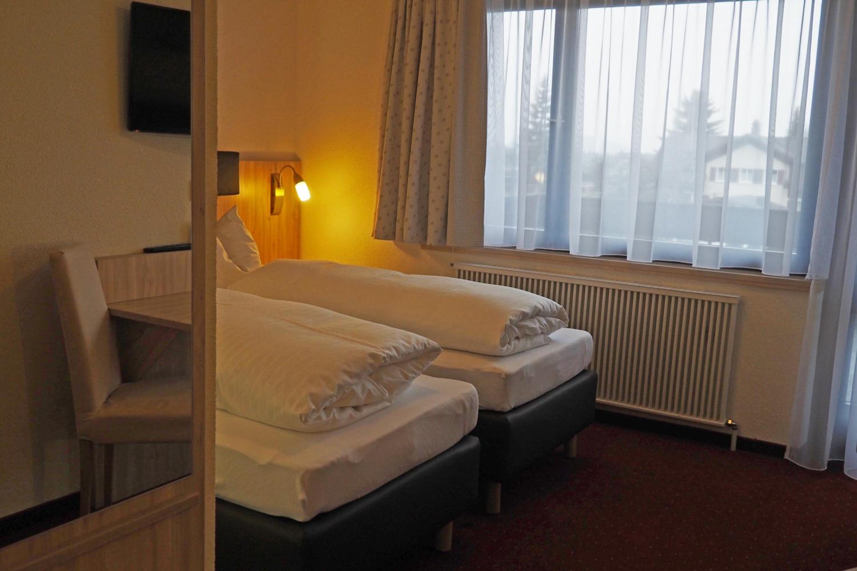 Double Room - Photo 5