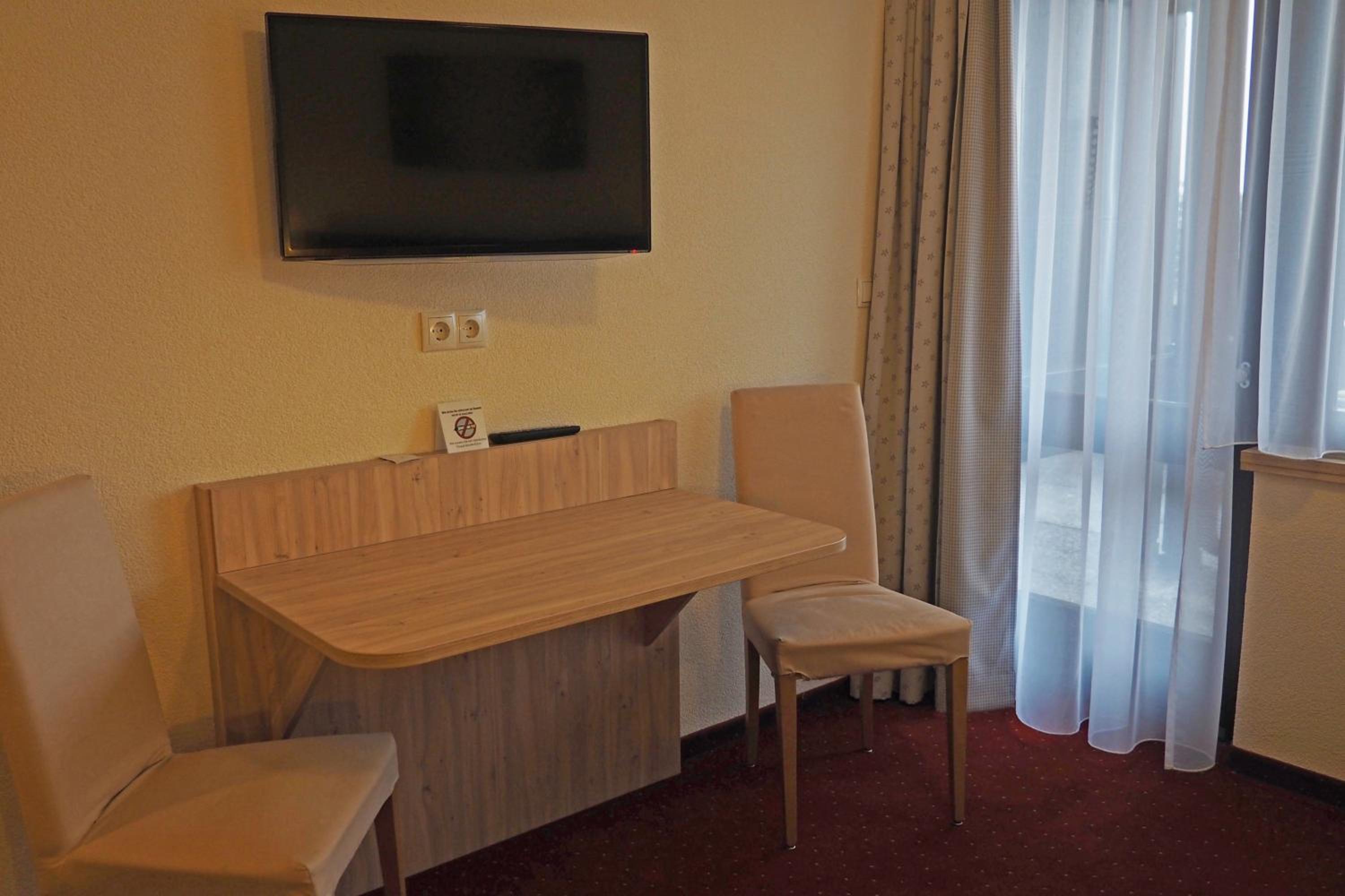 Double Room - Photo 19