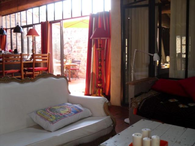 Two-Bedroom House - Photo 7