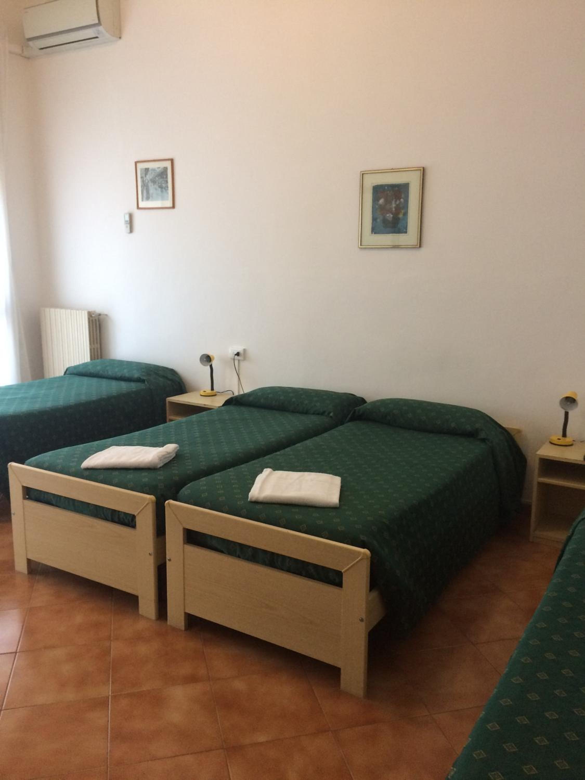 Triple Room - Photo 1