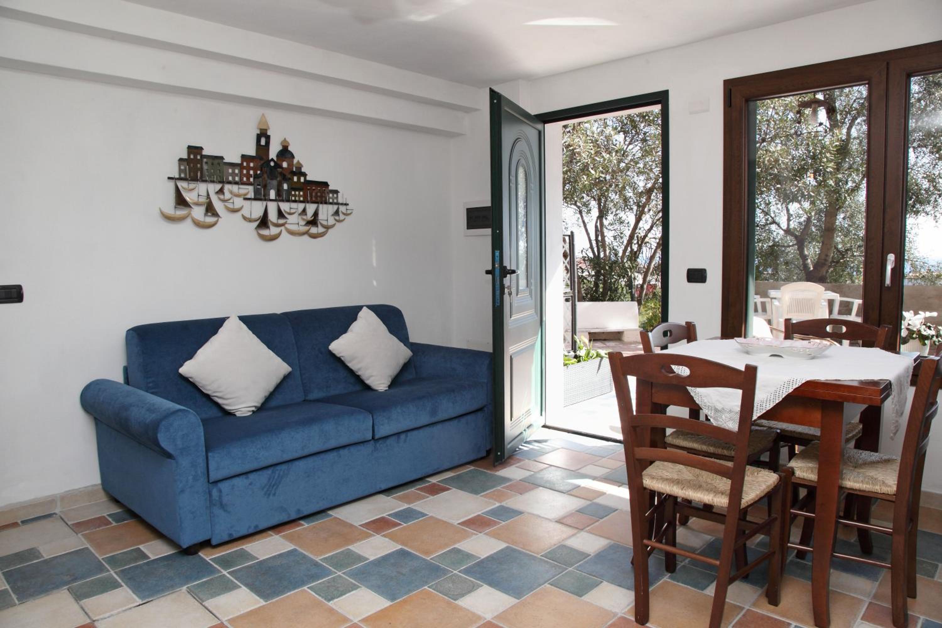 Studio Apartment with Sea View photo 1