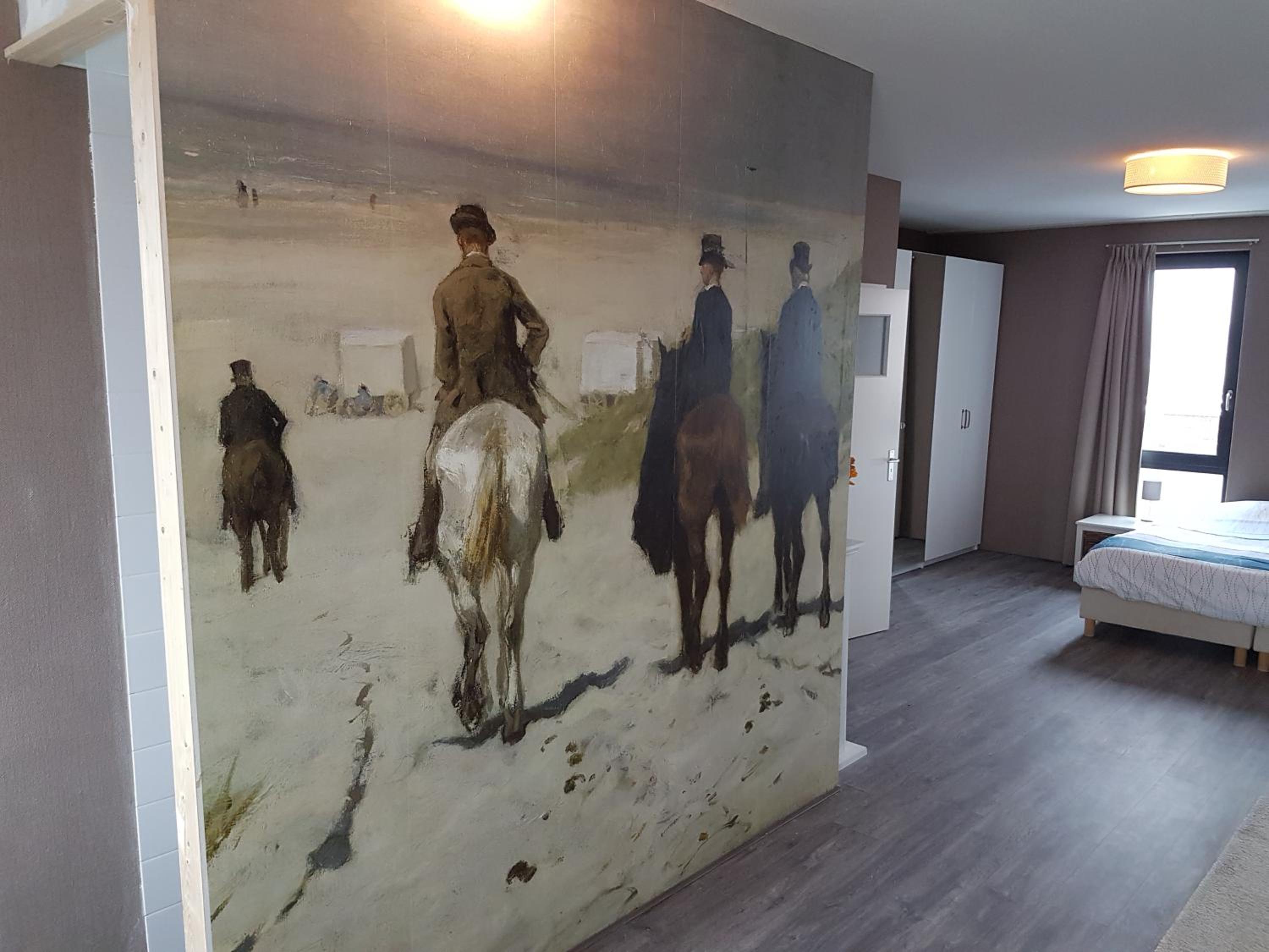 Family Room photo 2