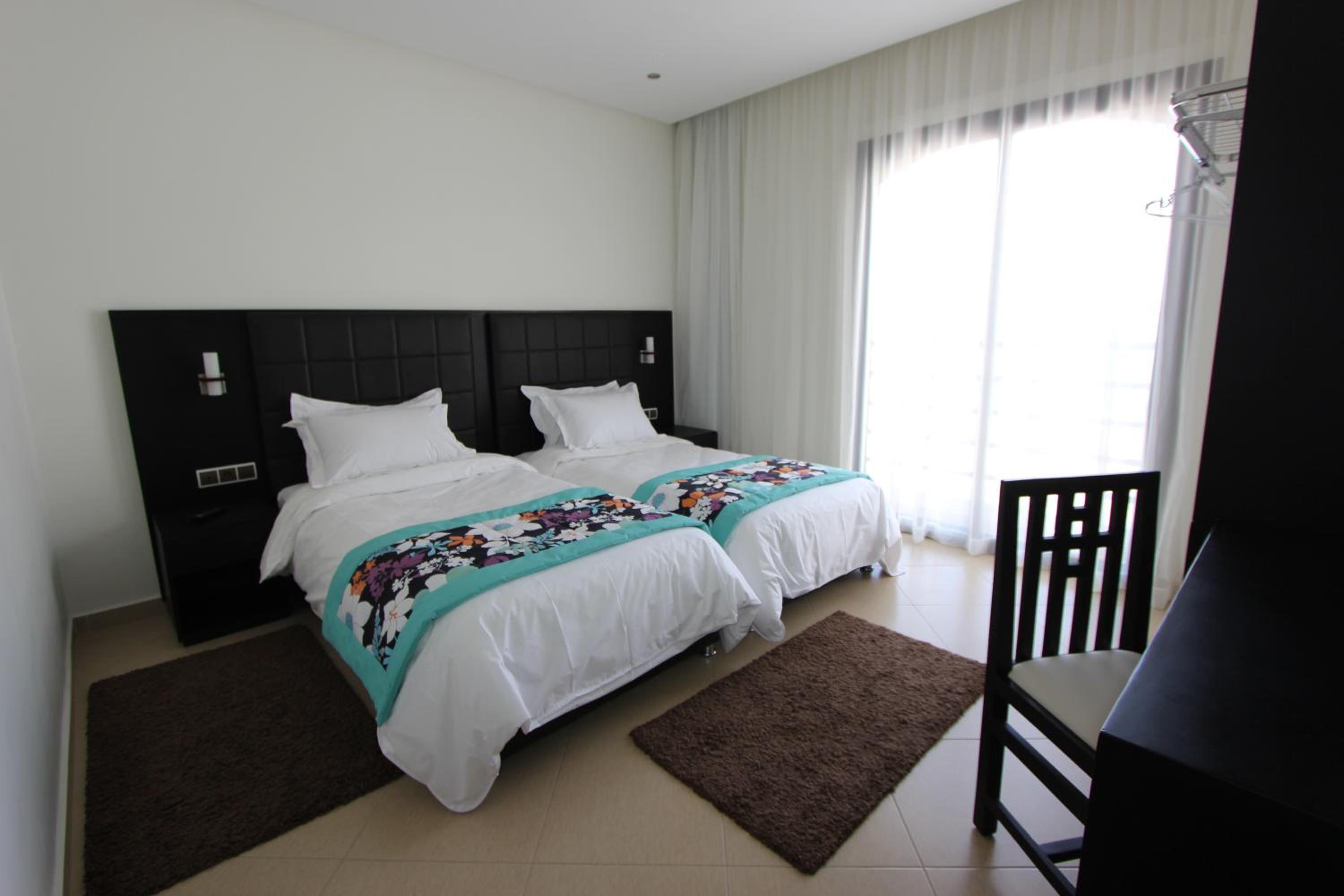 Standard Twin Room - Photo 7