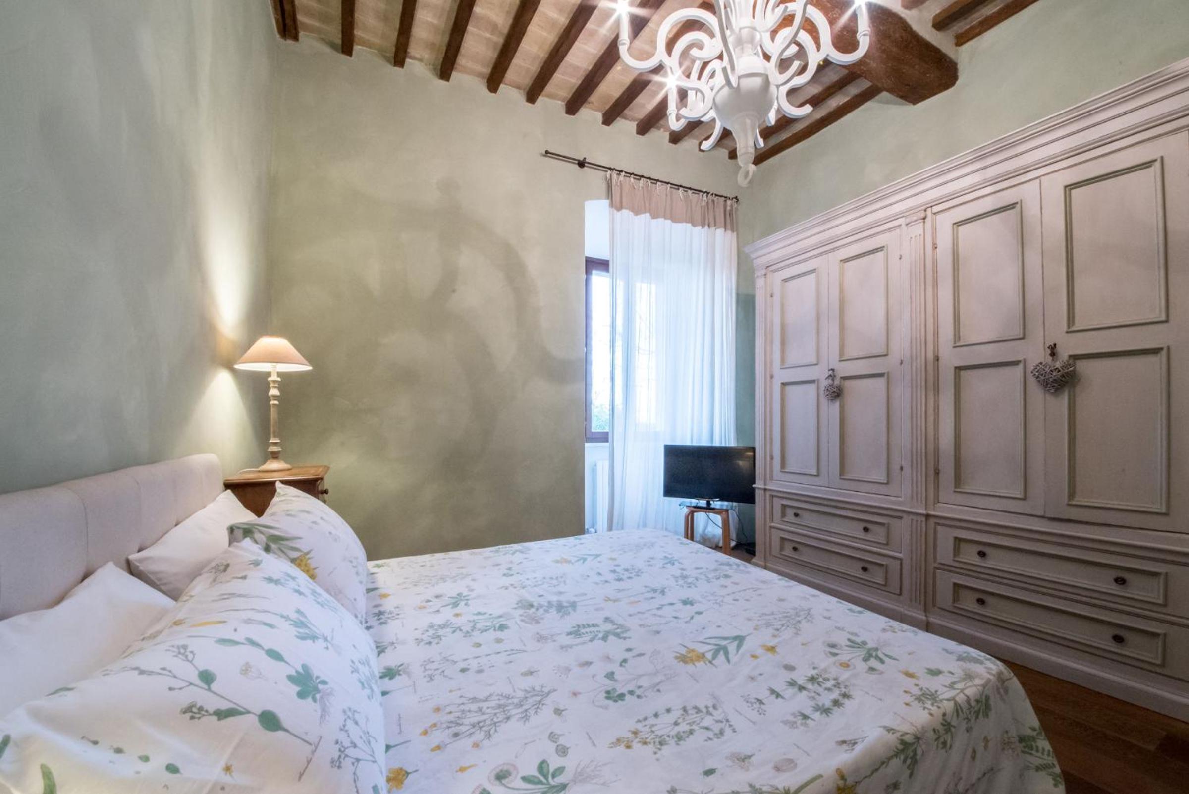 Classic Double Room with City View photo 1
