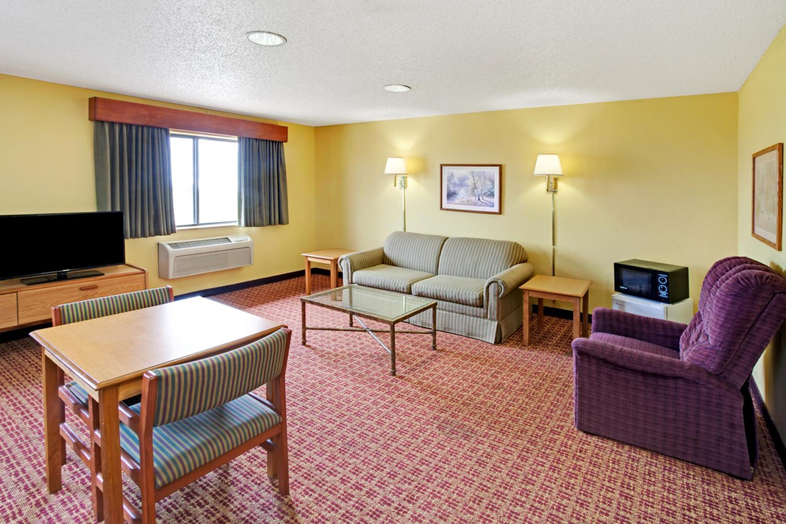 Studio King Suite - Non-Smoking
