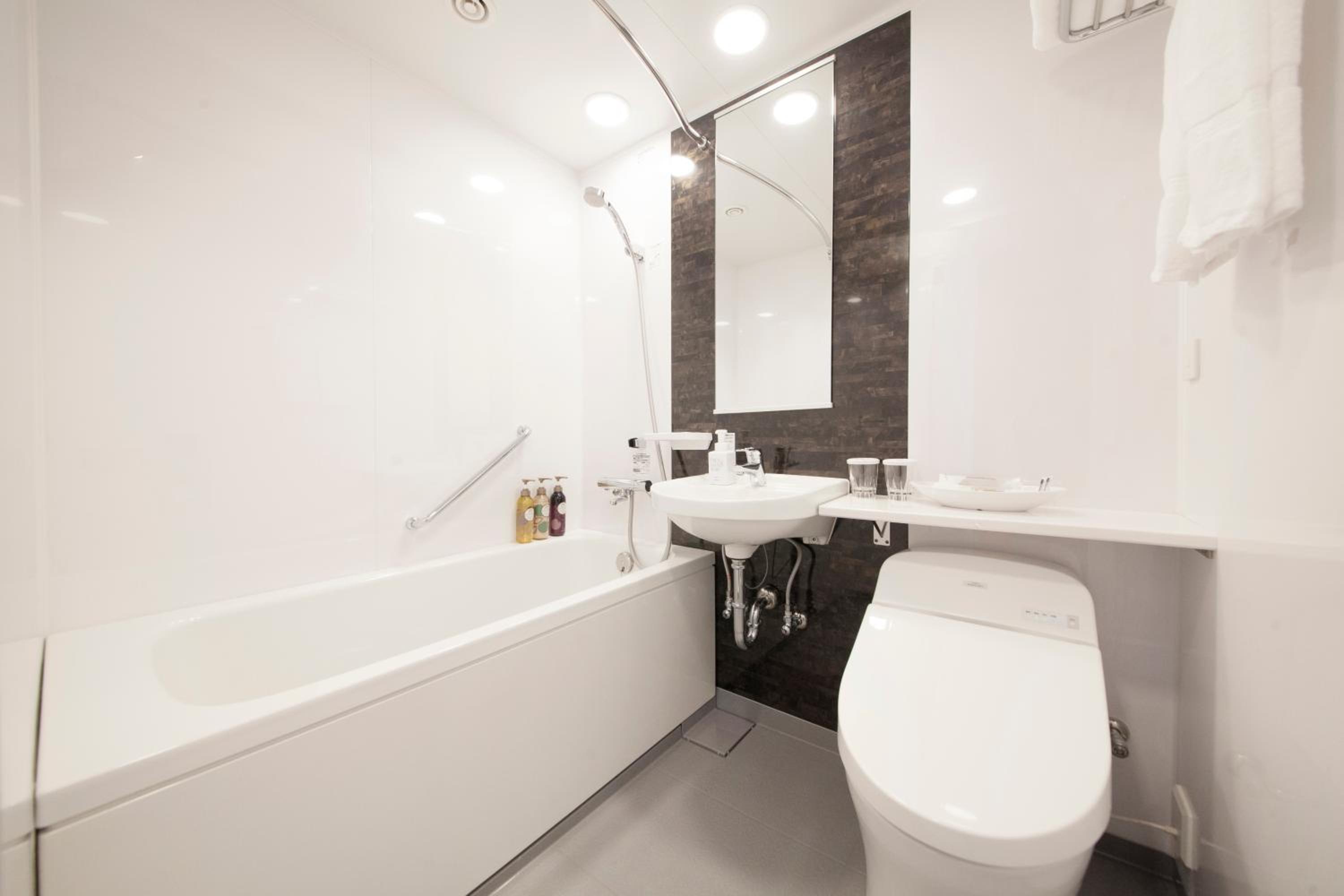 Double Room - Photo 10