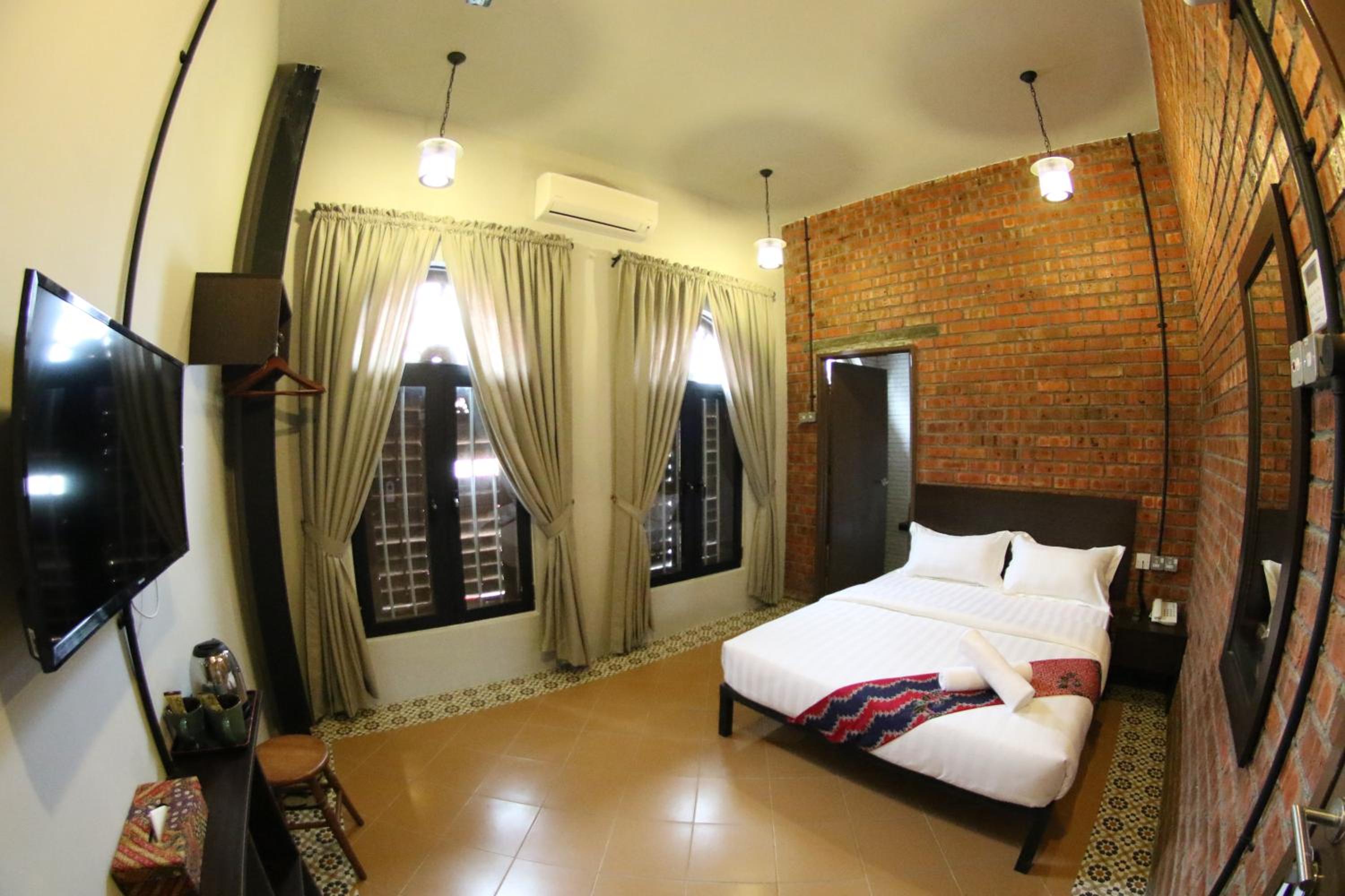 Deluxe Double Room - Photo 1