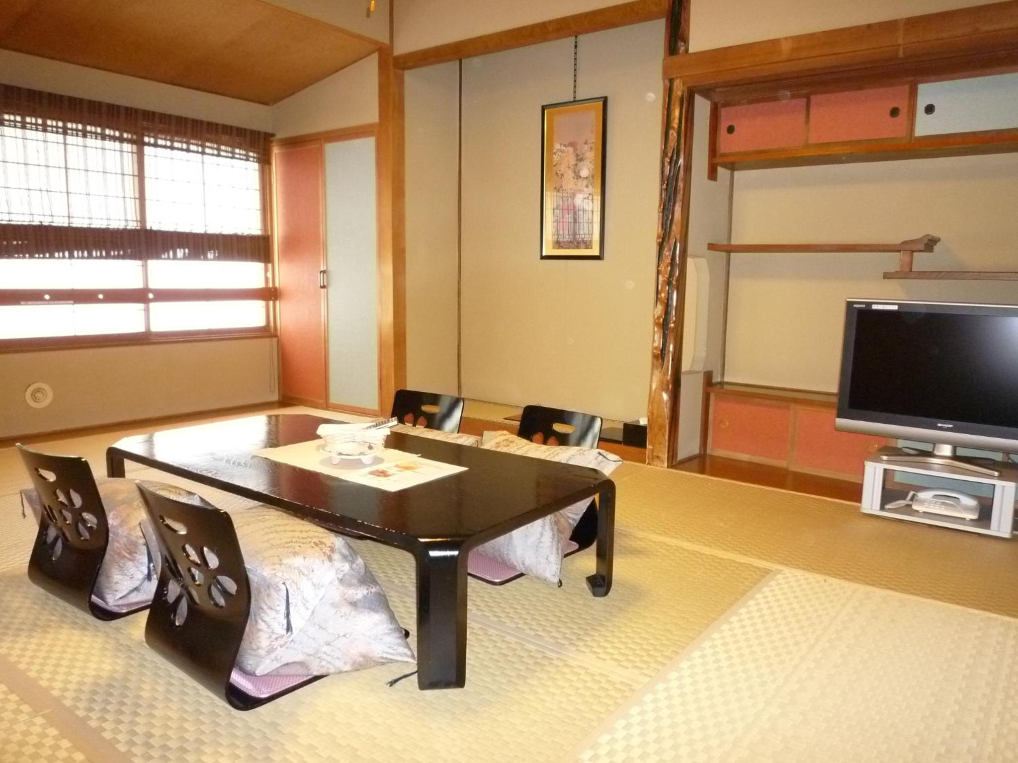 Japanese-Style Superior Room - Photo 7