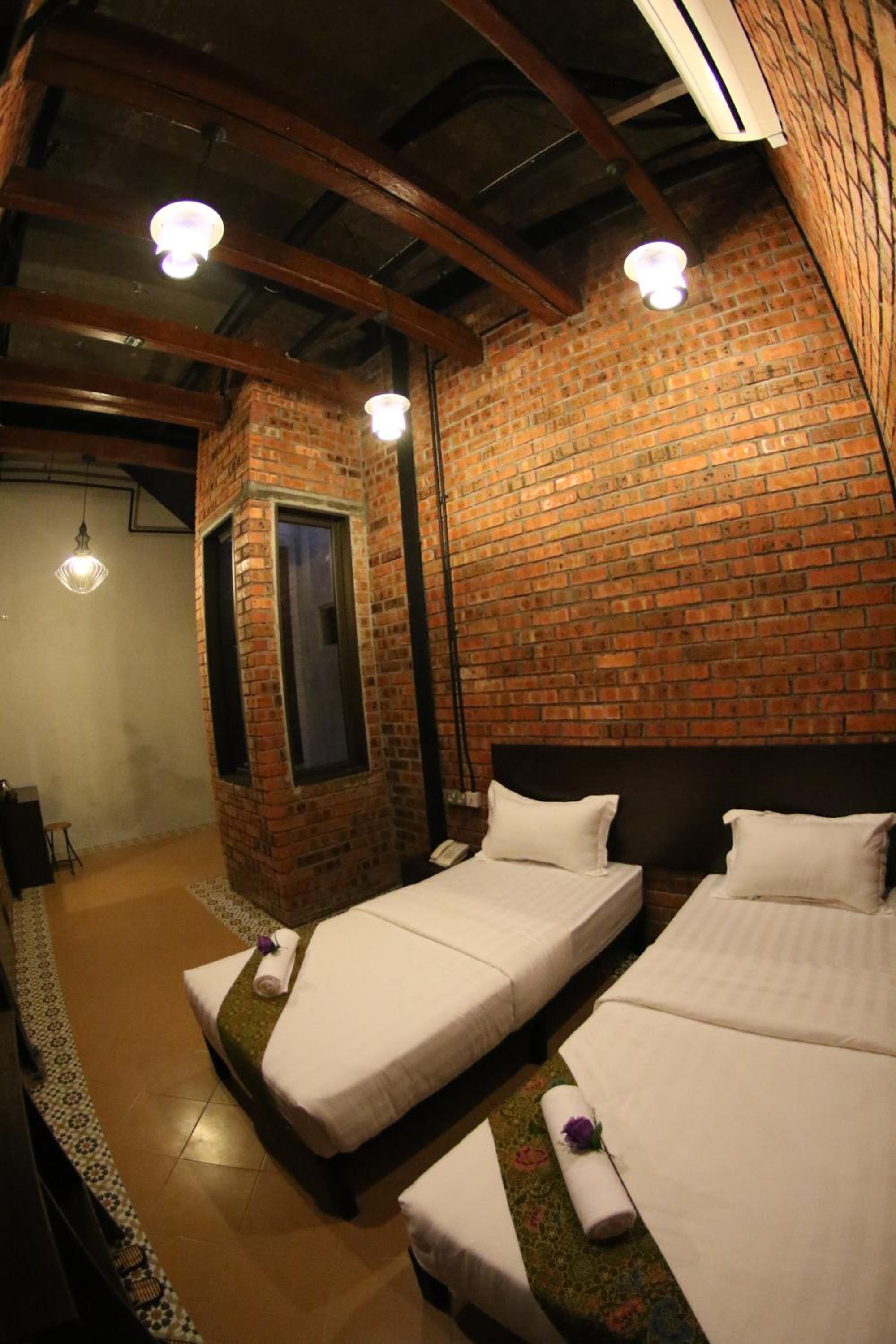 Double or Twin Room with Bathroom