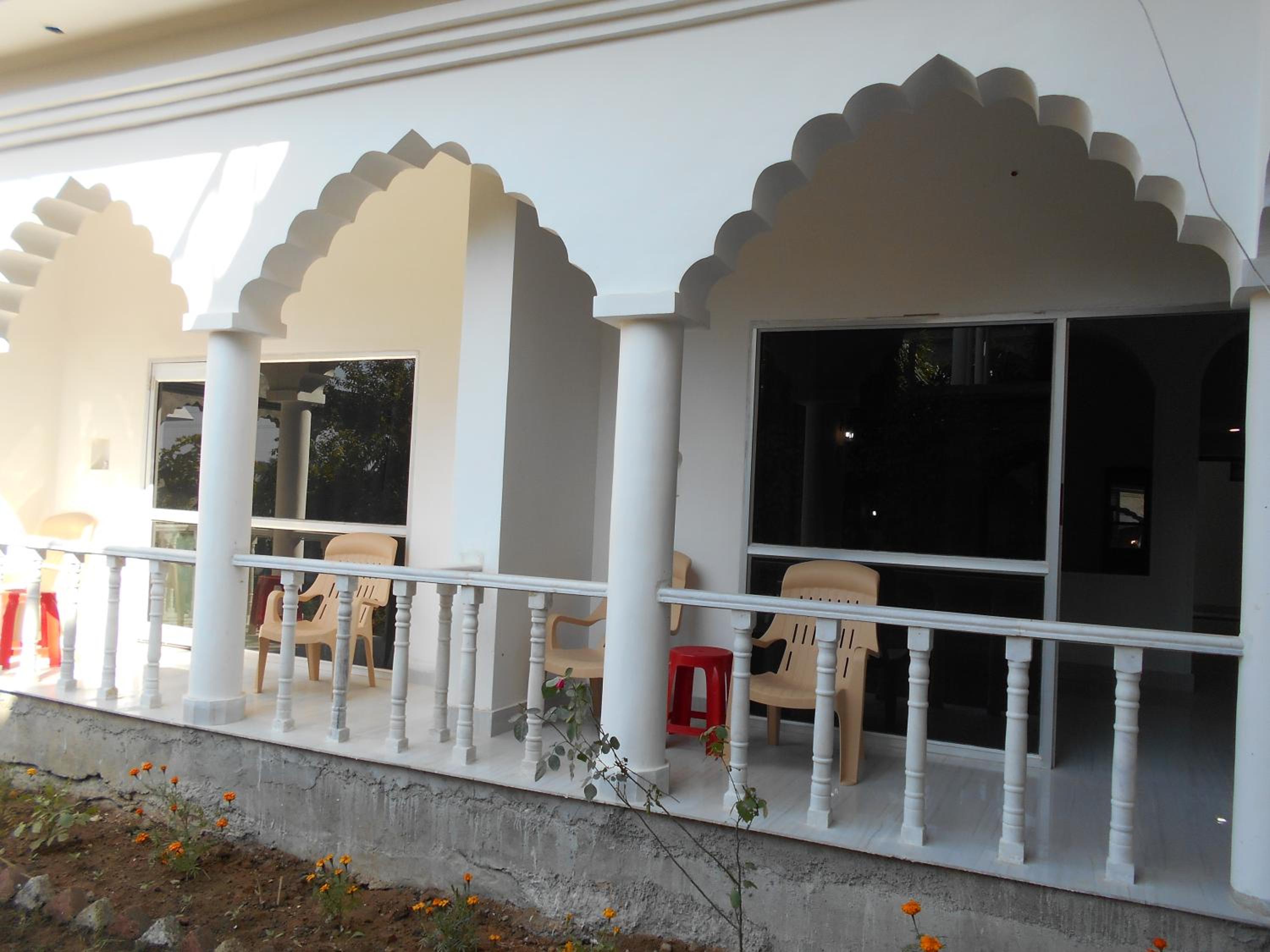 Executive King or Double Room - Photo 9