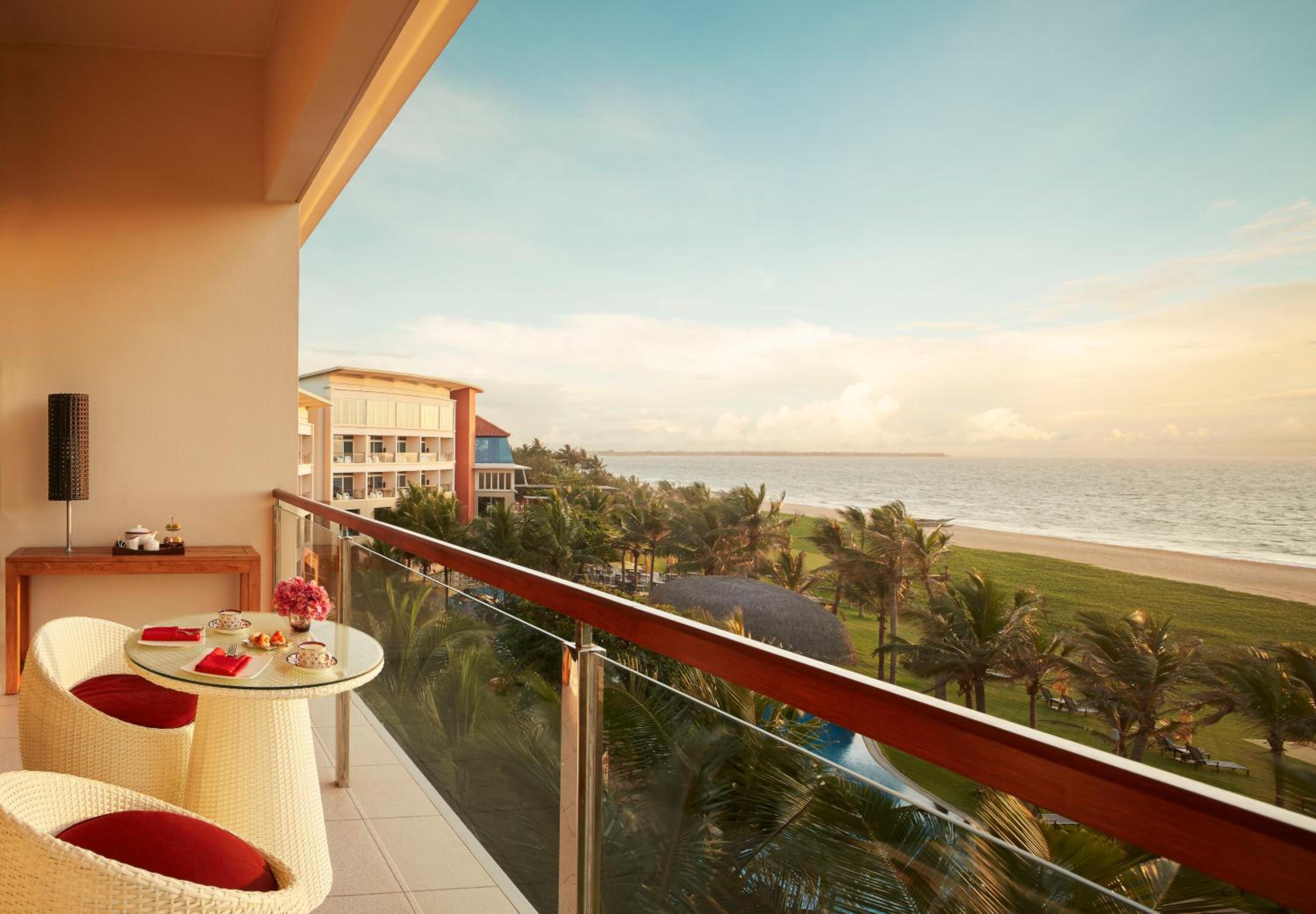 Superior Deluxe King Room with Sea View - 15% Discount on Spa, 10% Discount on Food & Beverage & High Tea photo 3
