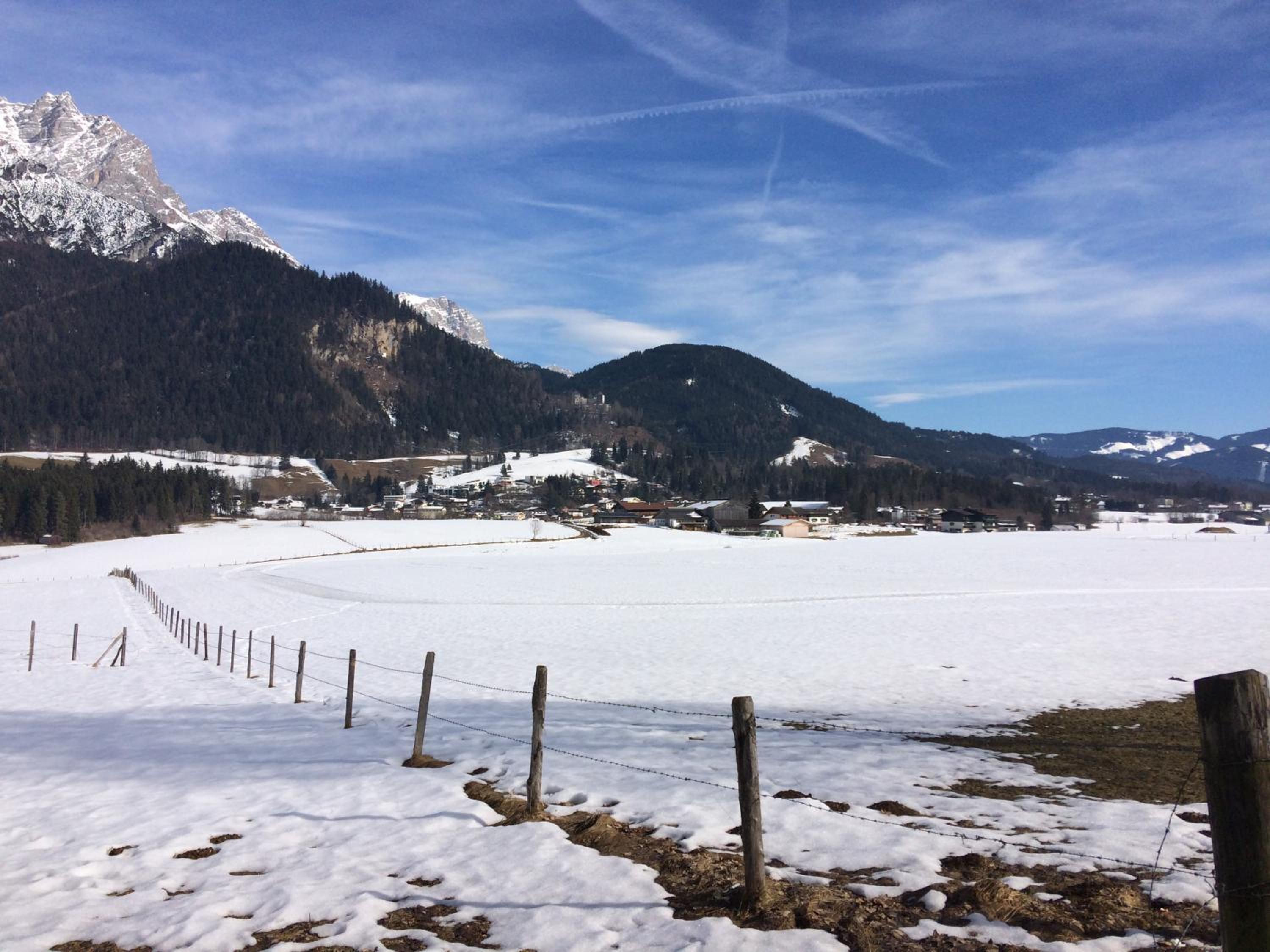Studio Apartment with Mountain View photo 3