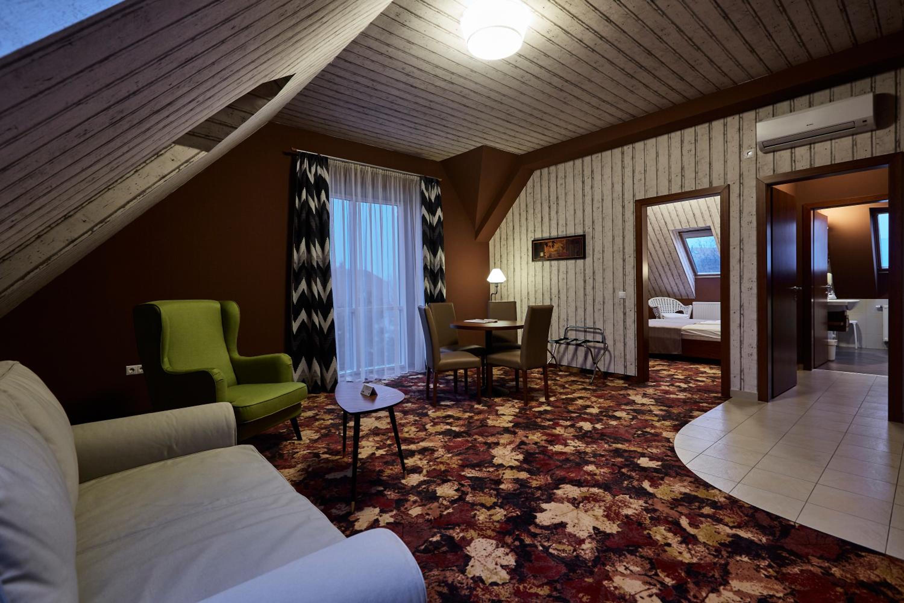 Suite photo 1