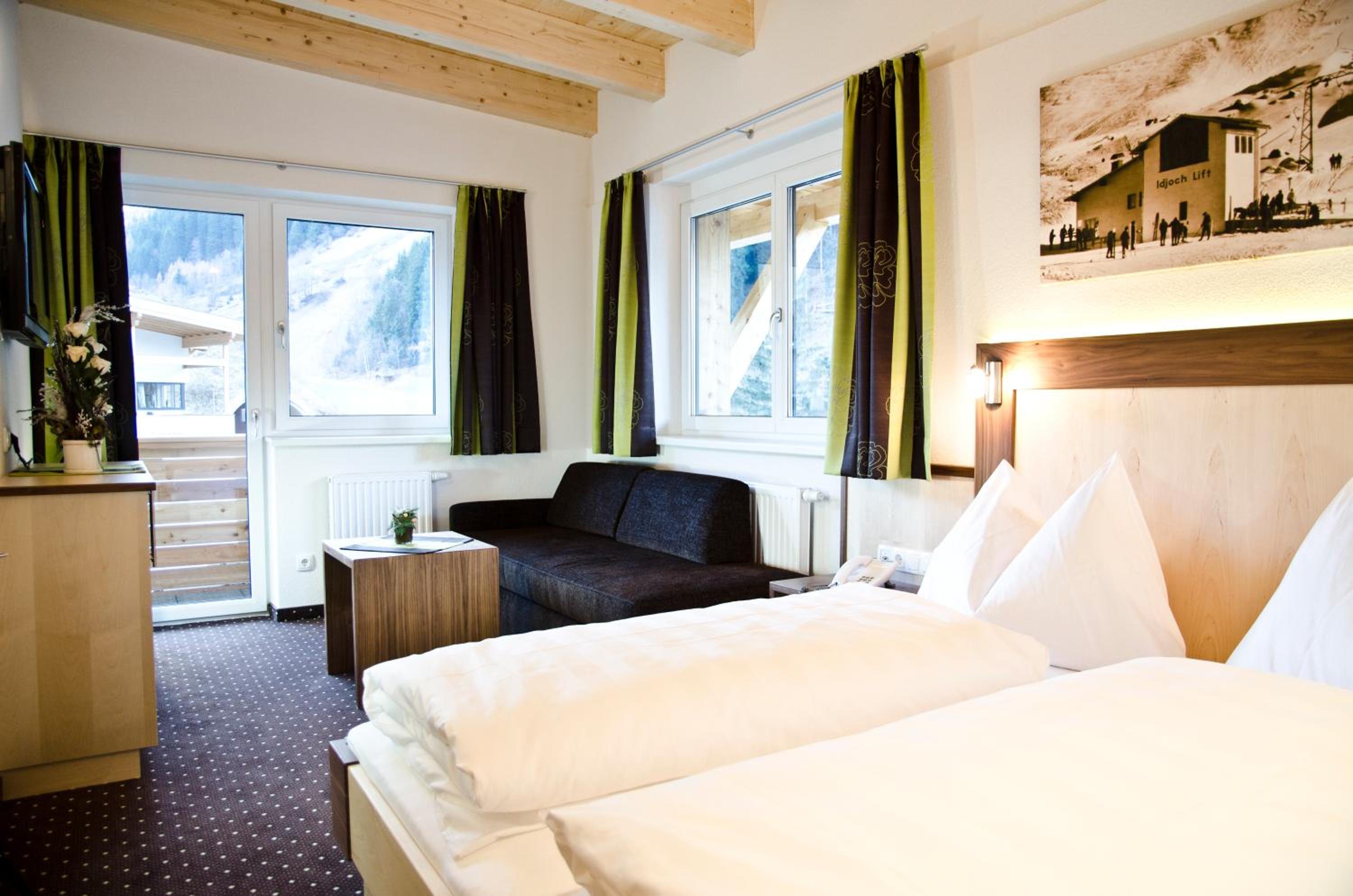 Double Room photo 2
