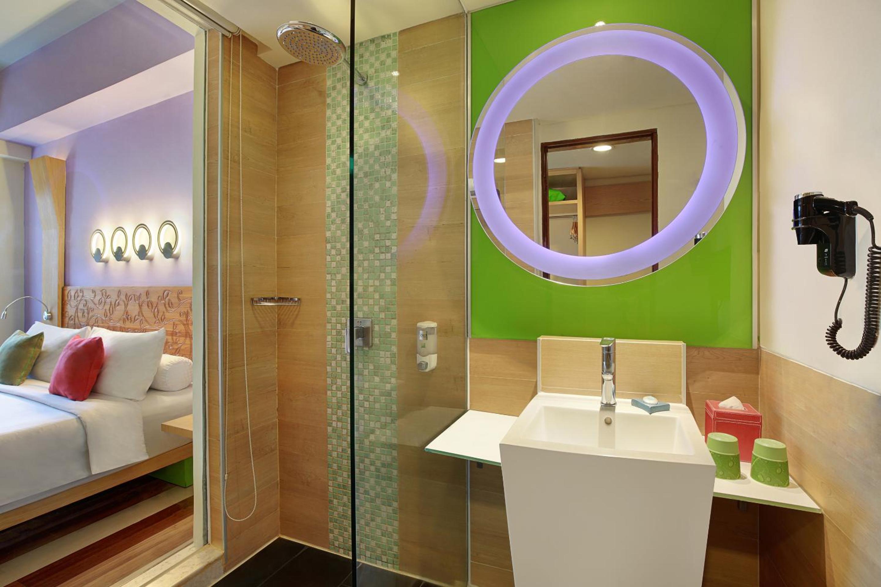 Superior Room with Two Twin Beds - Photo 4