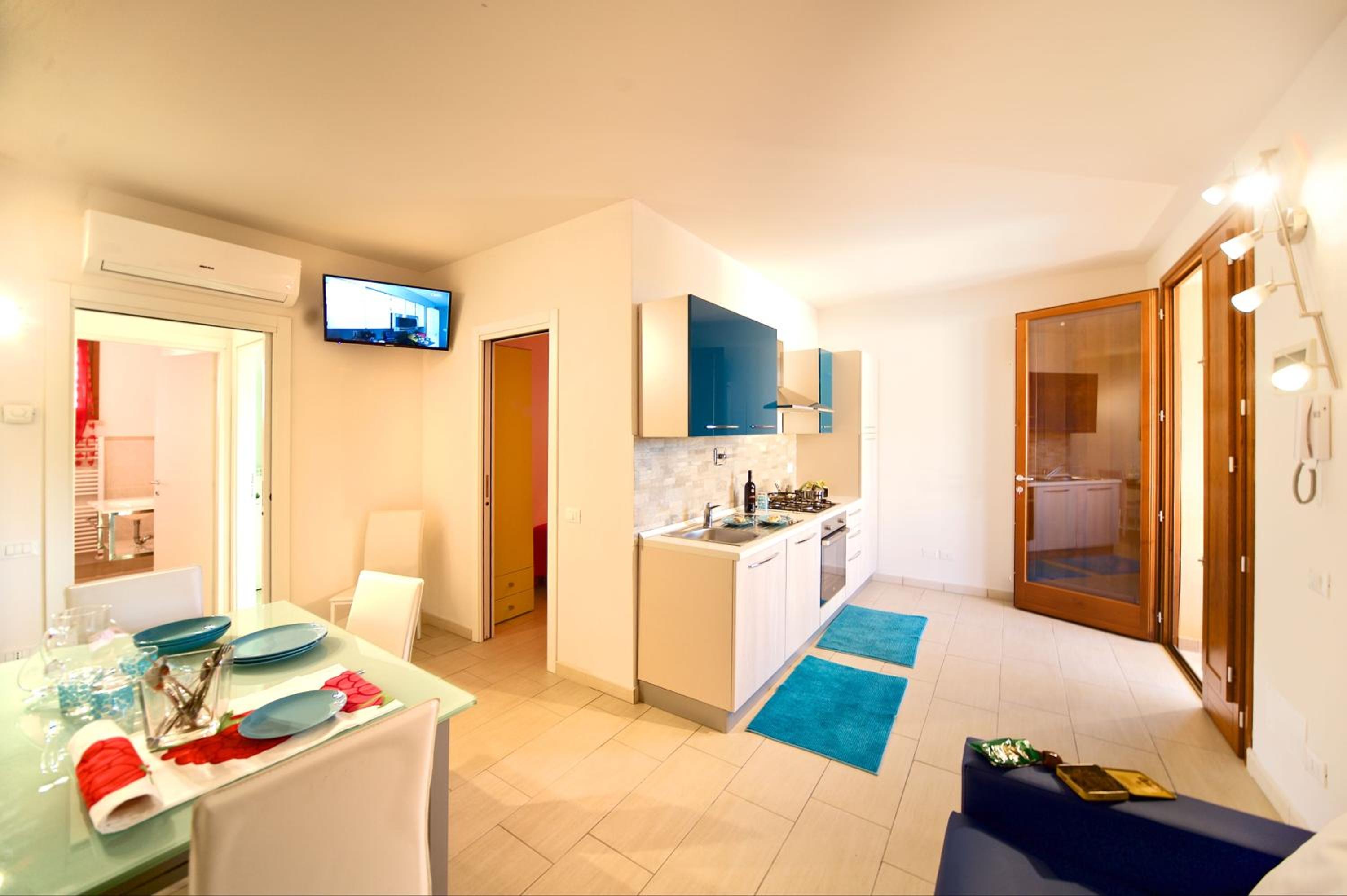 Two-Bedroom Apartment - Photo 7