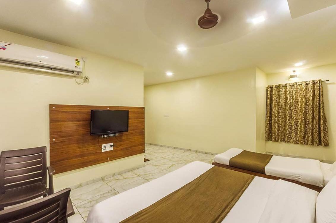 Deluxe Triple Room photo 2