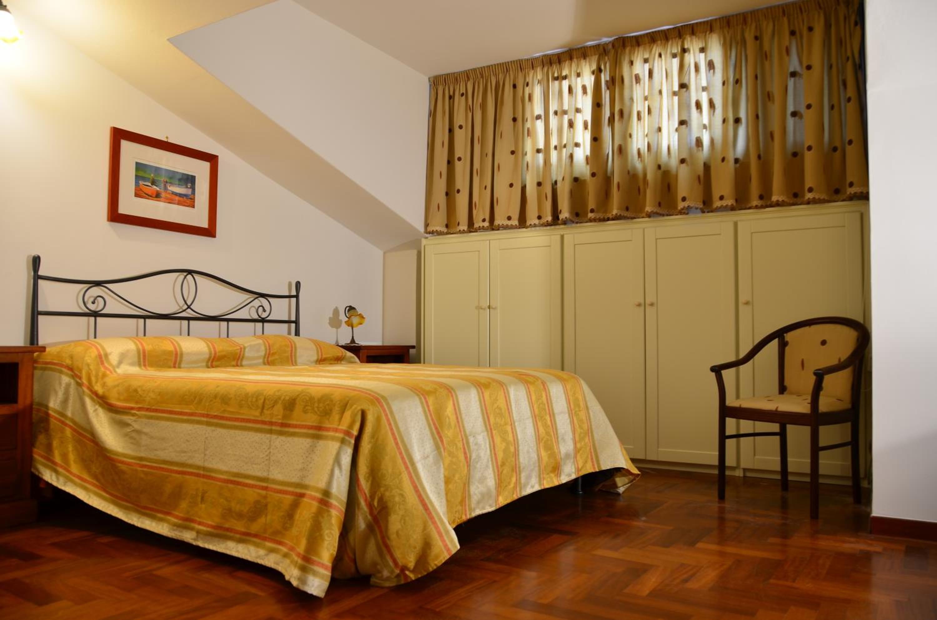 Triple Room with Terrace photo 3
