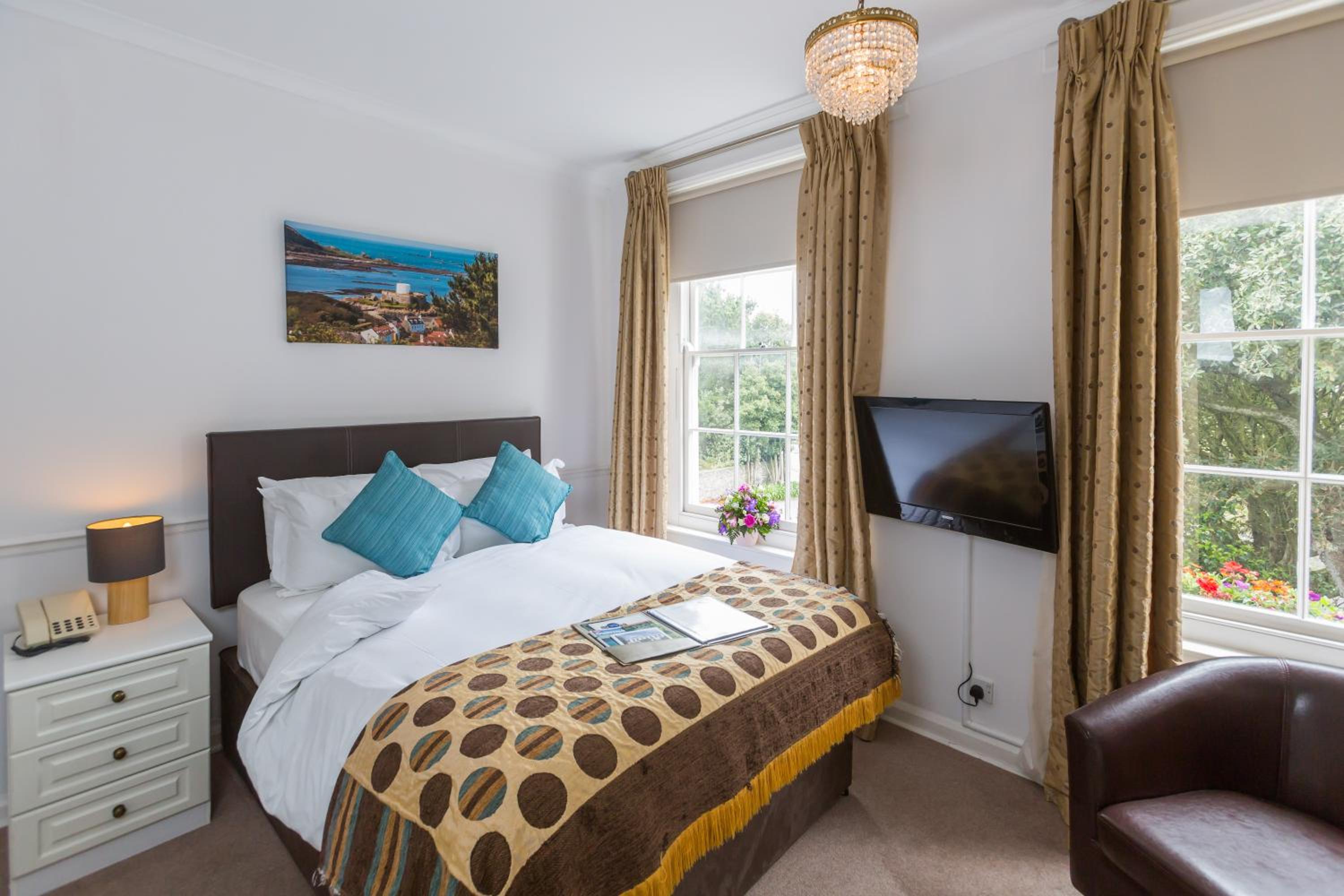 Double Room - Photo 2
