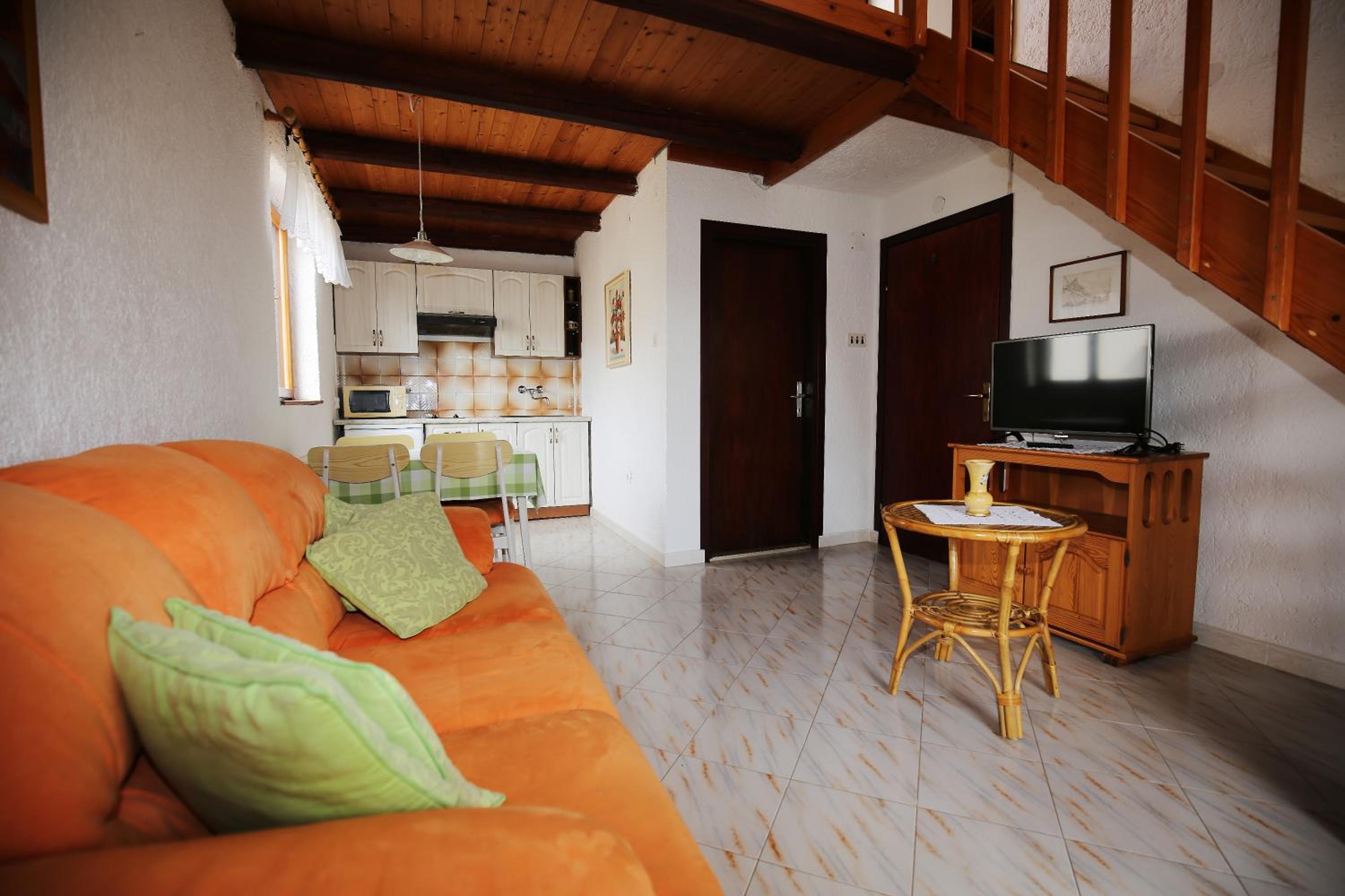 Apartment with Balcony photo 1