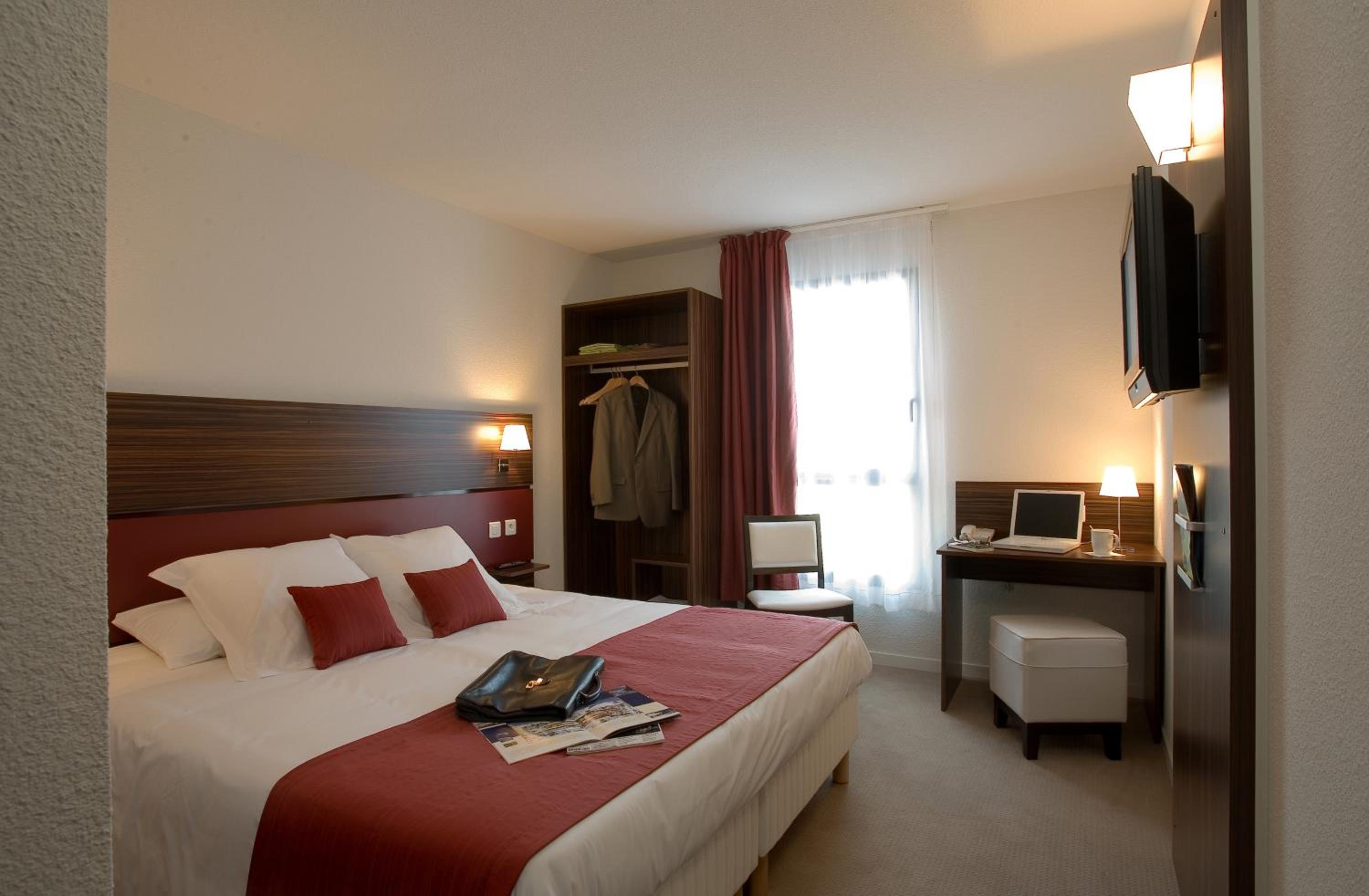 Standard Double Room - Photo 2