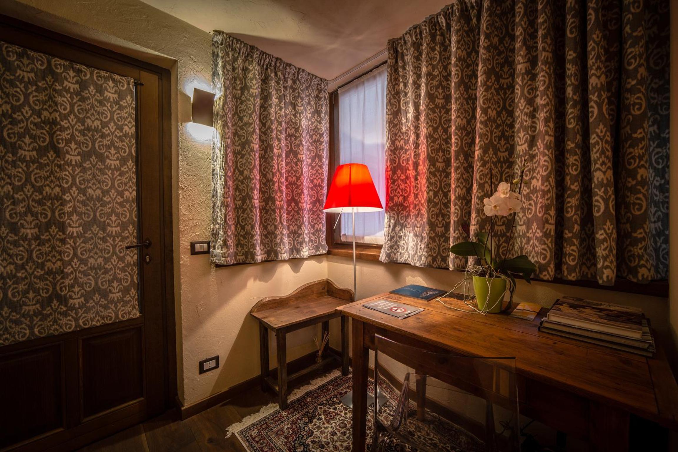 Suite - Photo 9