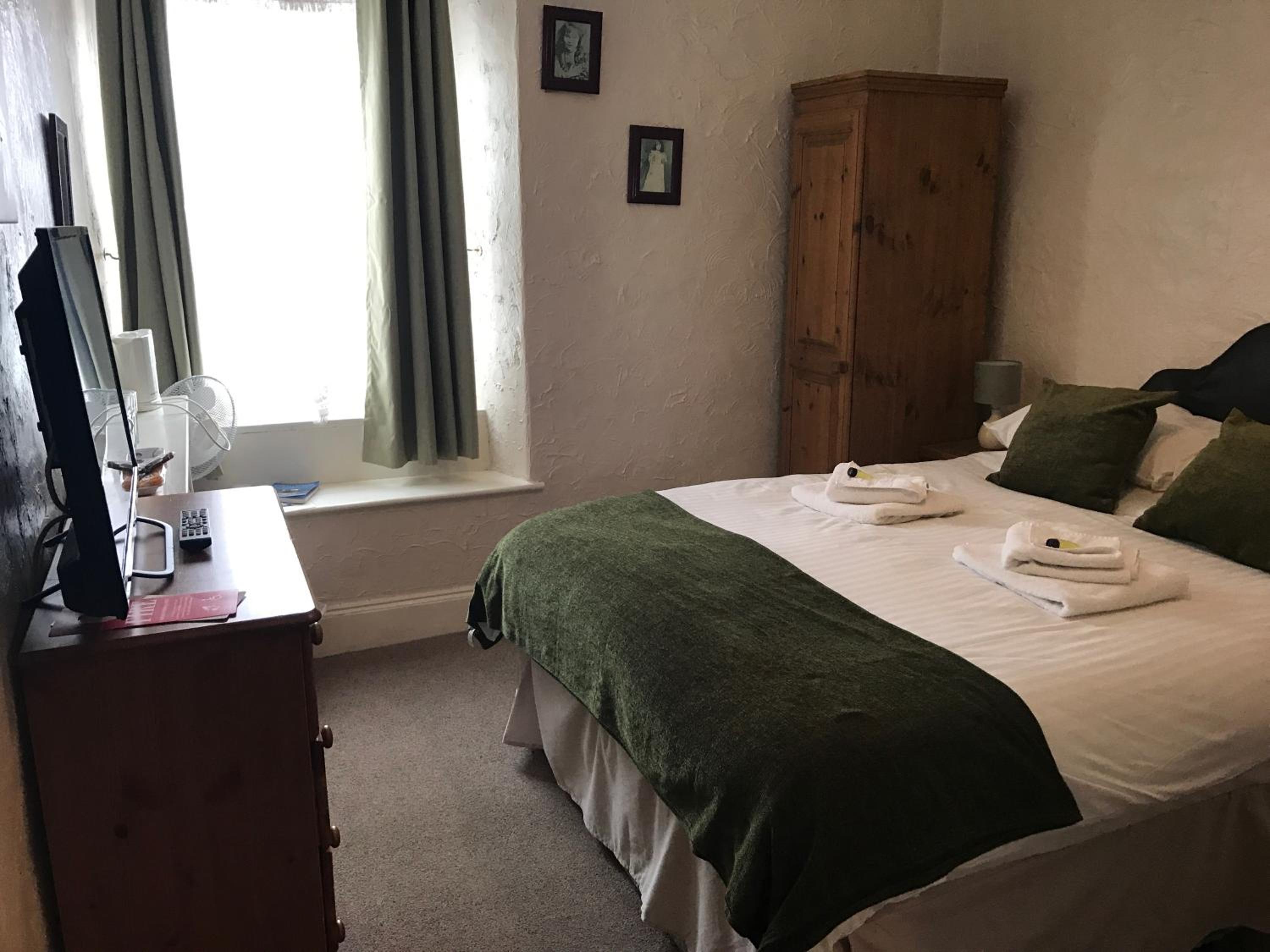 Double Room - Photo 3