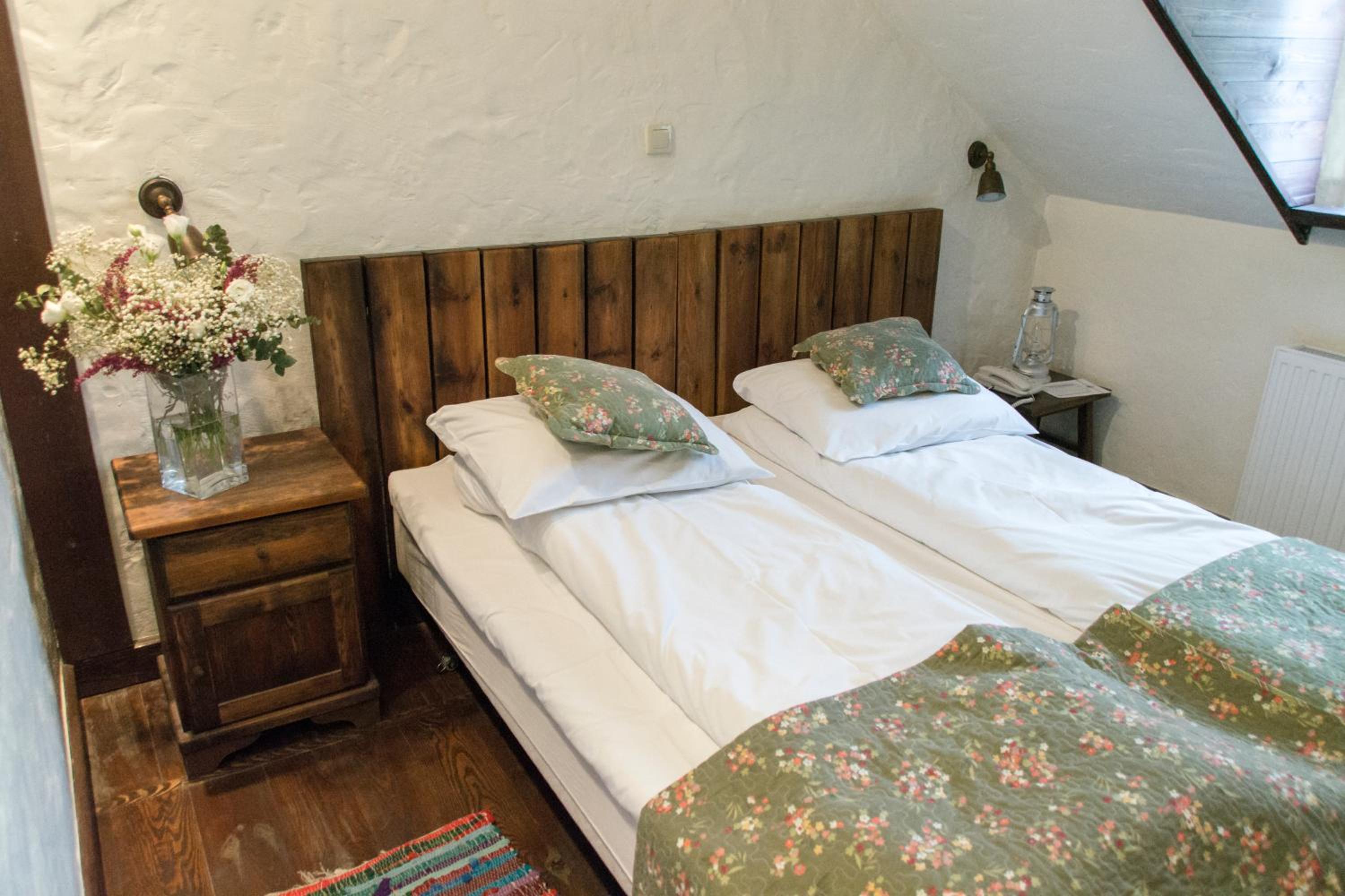 Deluxe Double Room with Shower - Photo 1
