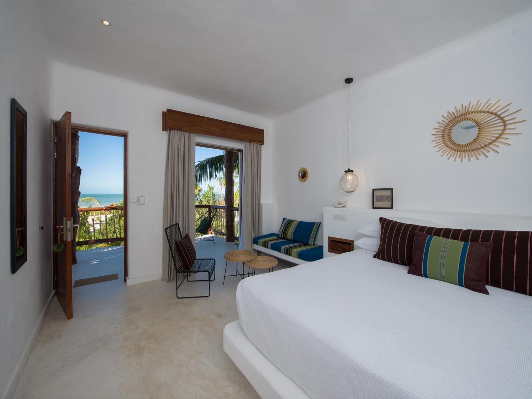 Suite Junior con vista al mar.