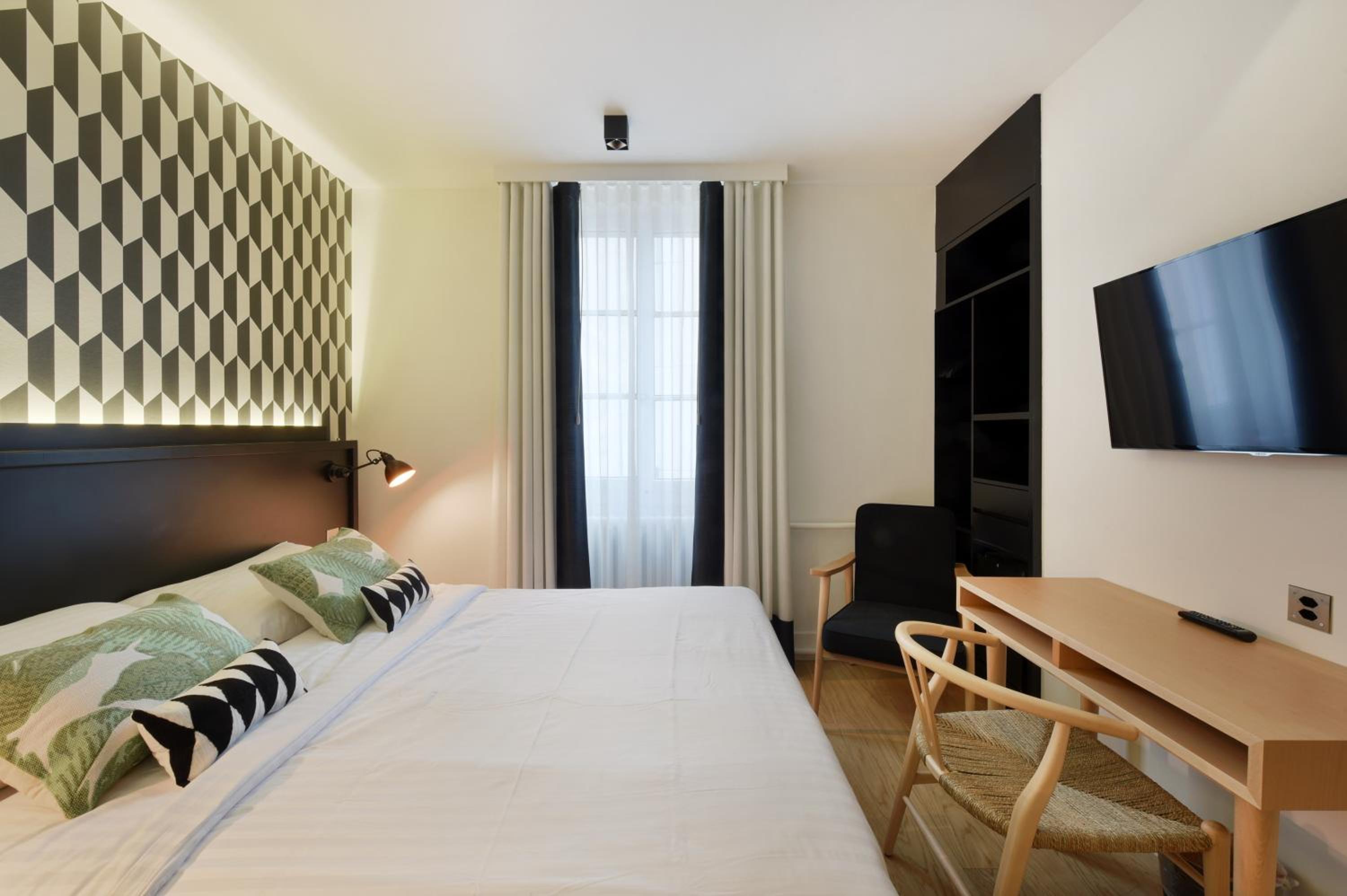 Double Room - Photo 4