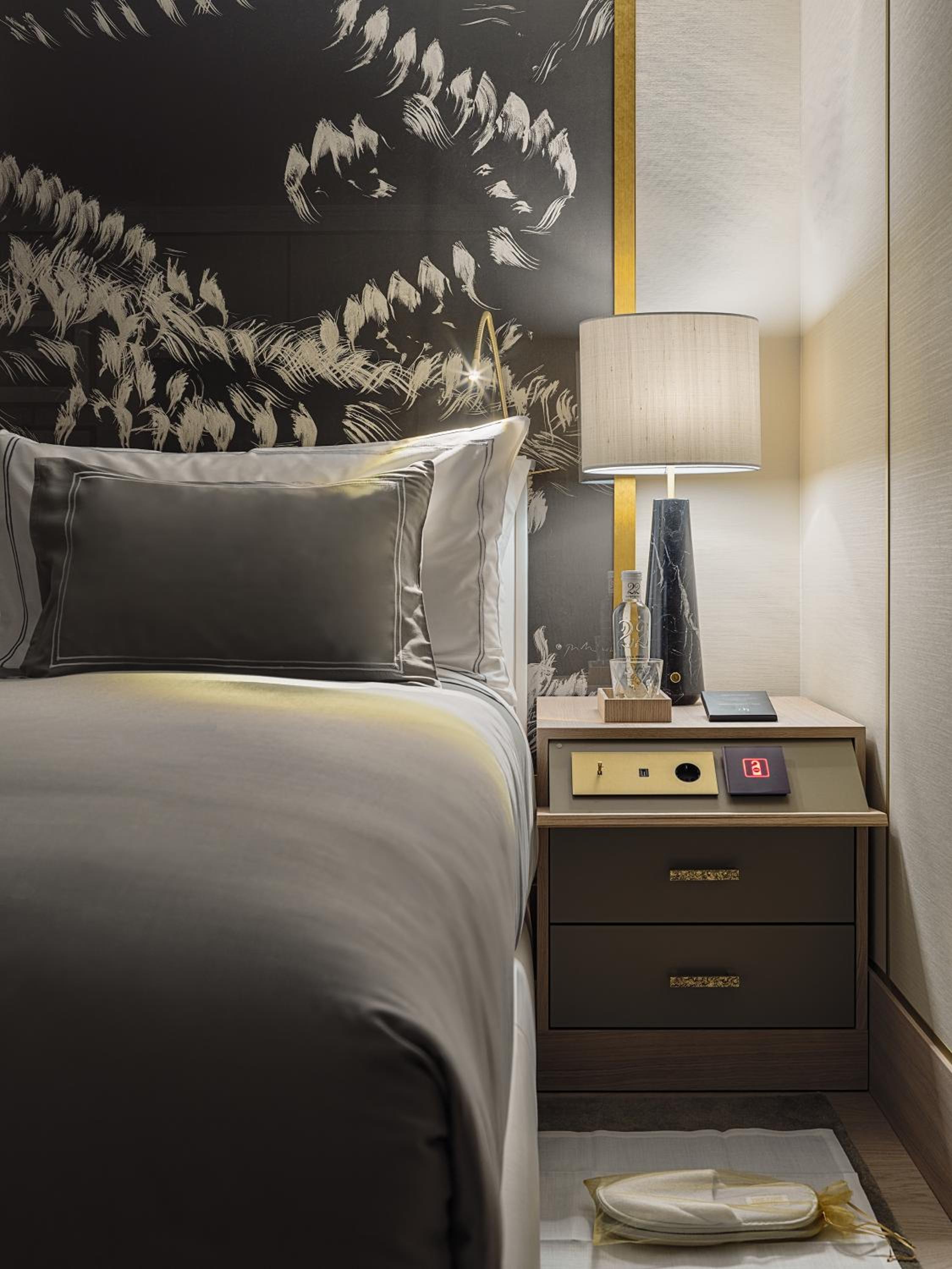 Deluxe Double Room with City View