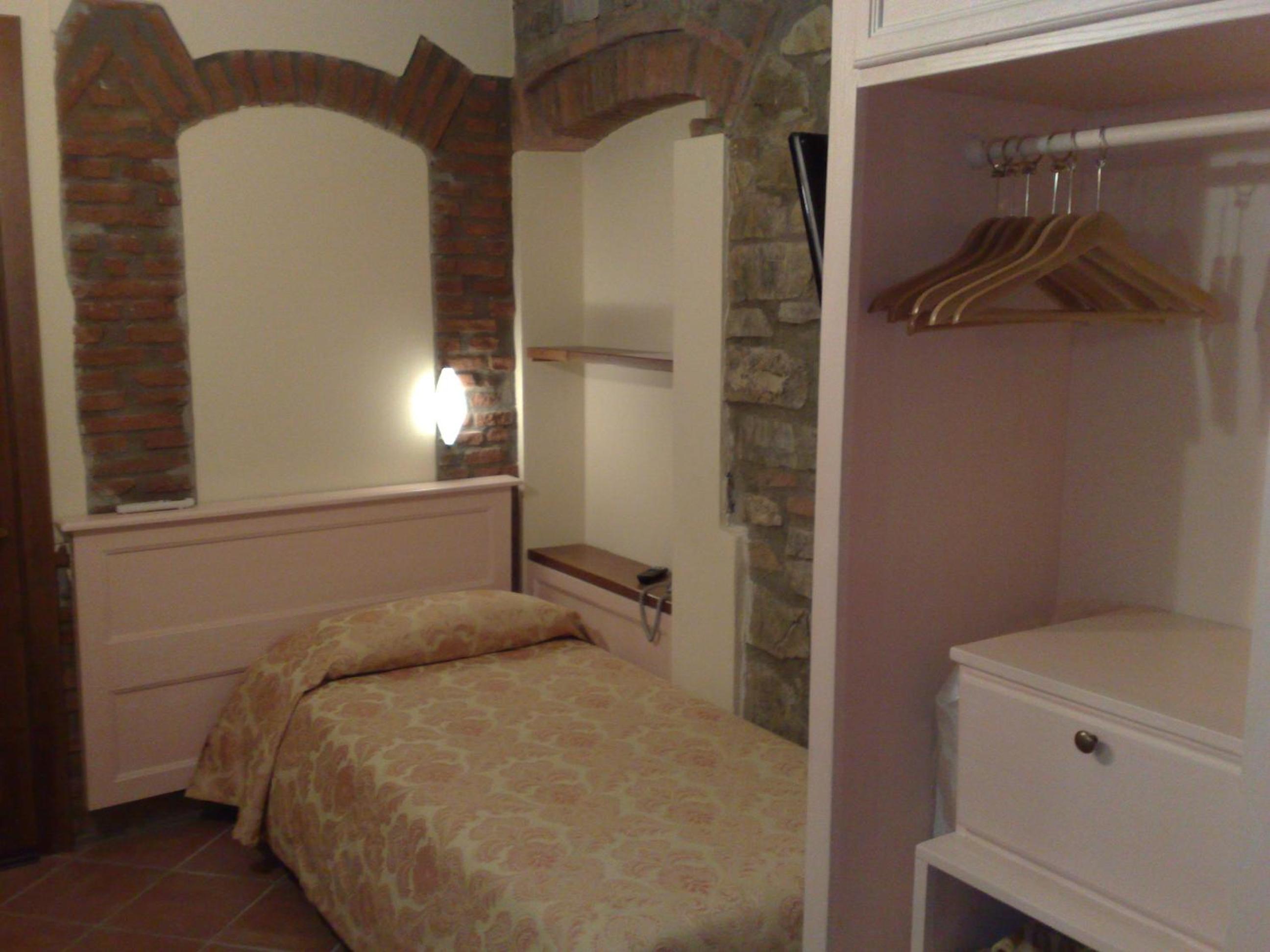 Single Room photo 1