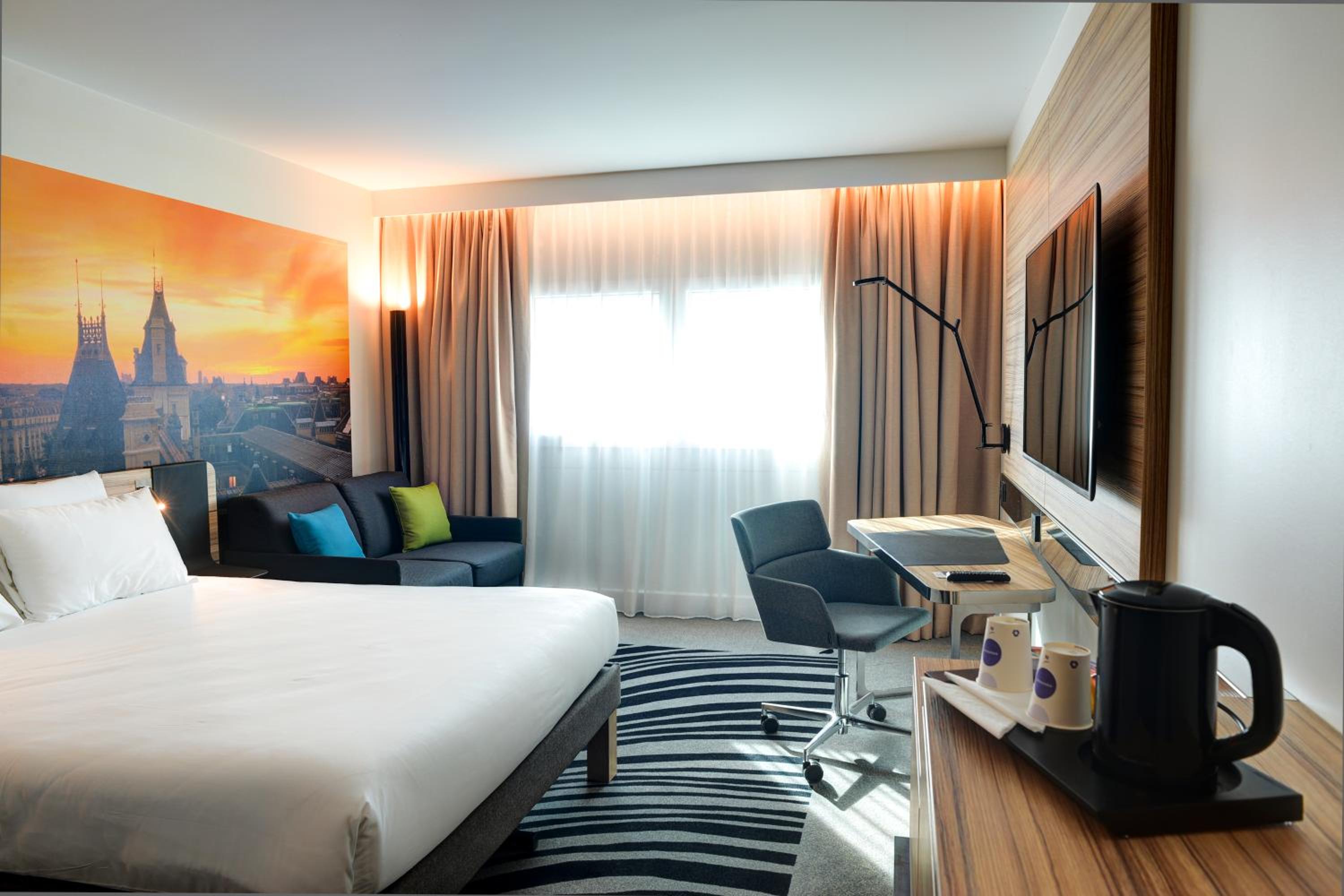 Superior Queen Room with Sofa Bed, 1 place thumbnail 6