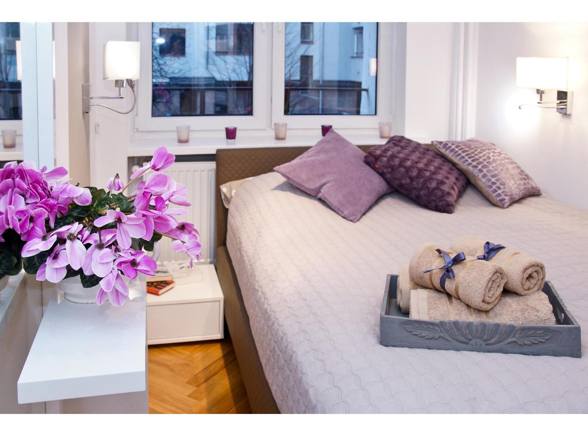 One-Bedroom Apartment - Photo 32